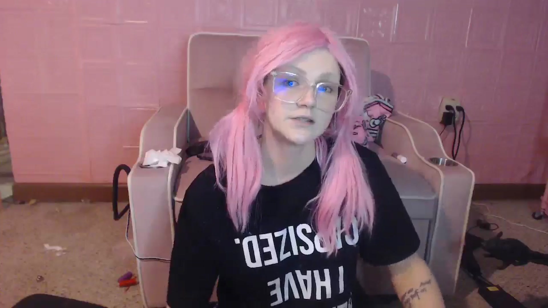 Gallery image thumbnail from ButtPlugMaker's myfreecams stream on, 07/12/2025, 10:38 image 6 of 20