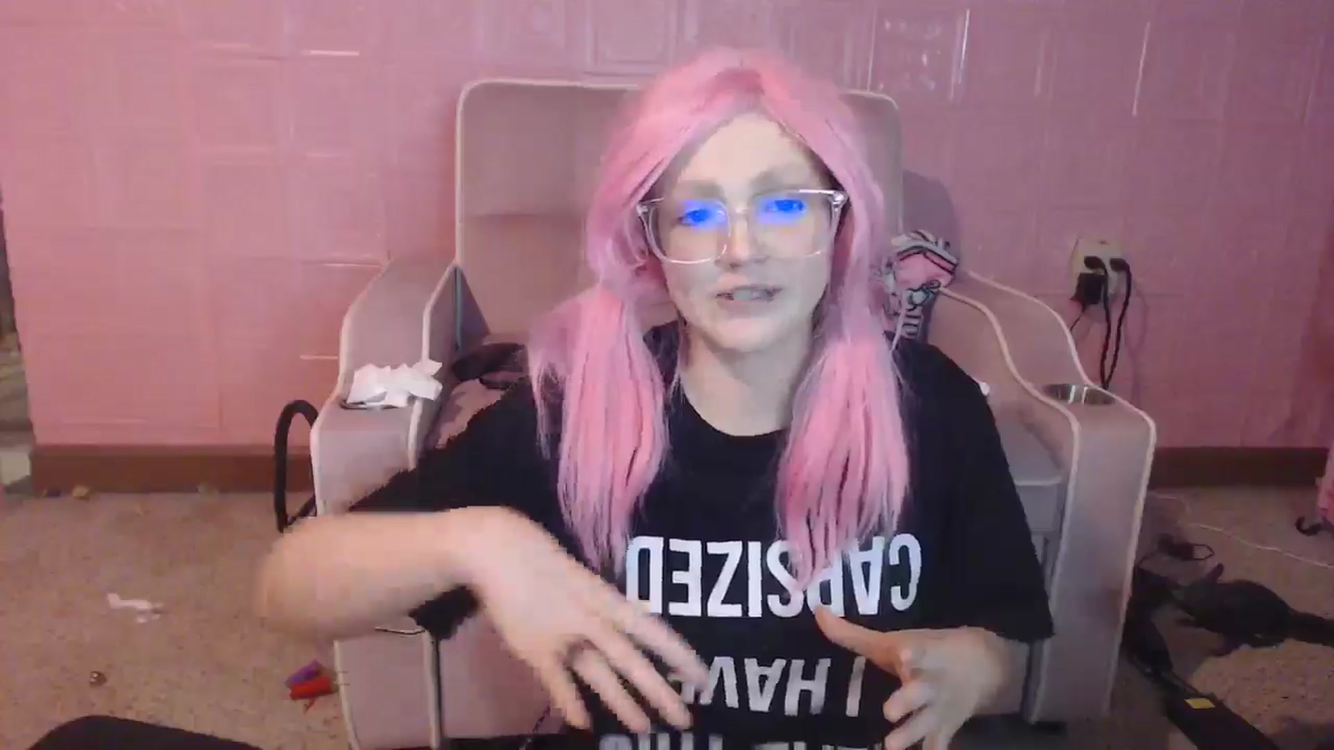 Gallery image thumbnail from ButtPlugMaker's myfreecams stream on, 07/12/2025, 10:38 image 13 of 20