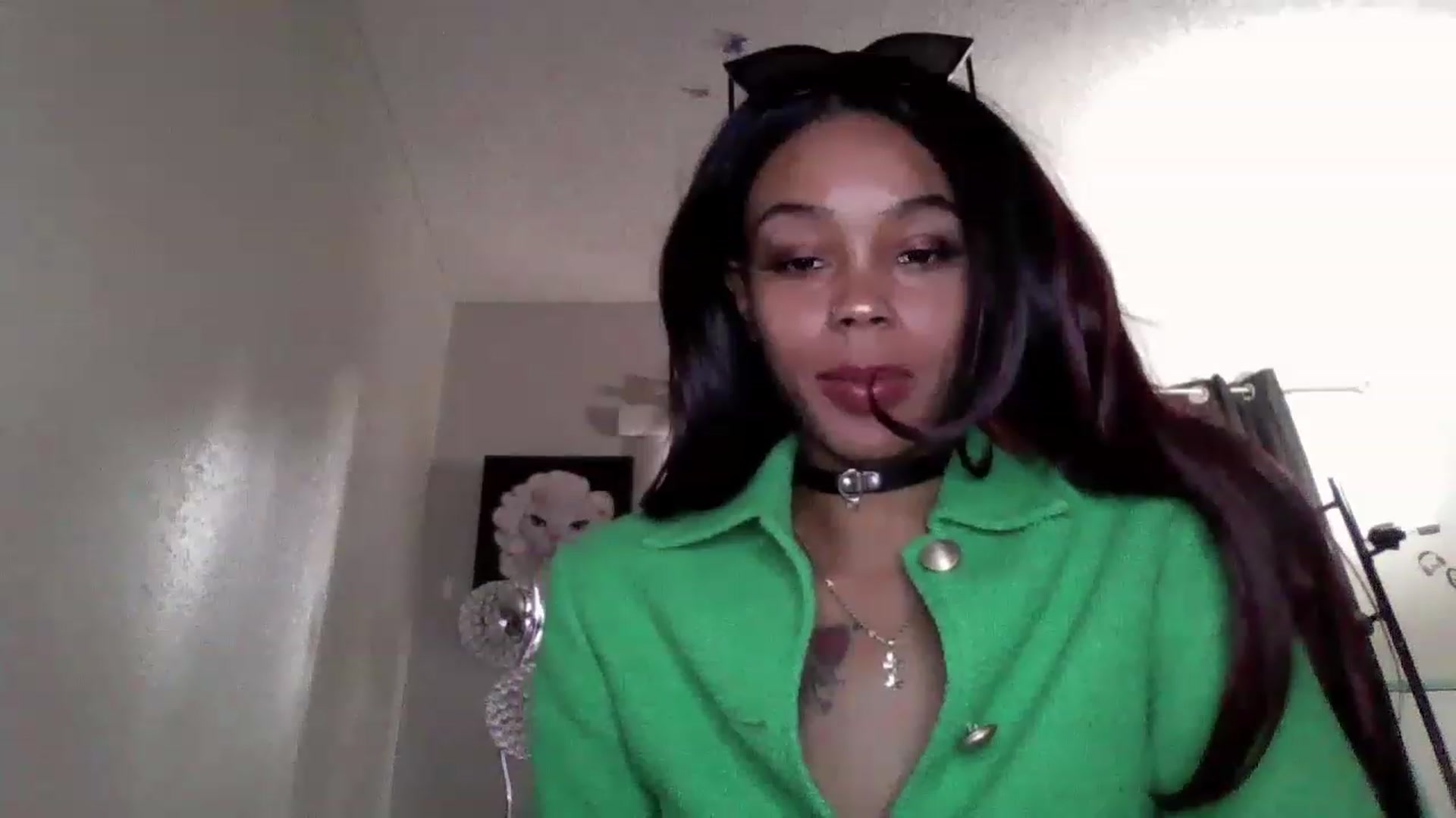 Gallery image thumbnail from Buttercupink's myfreecams stream on, 02/04/2023, 16:04 image 7 of 20