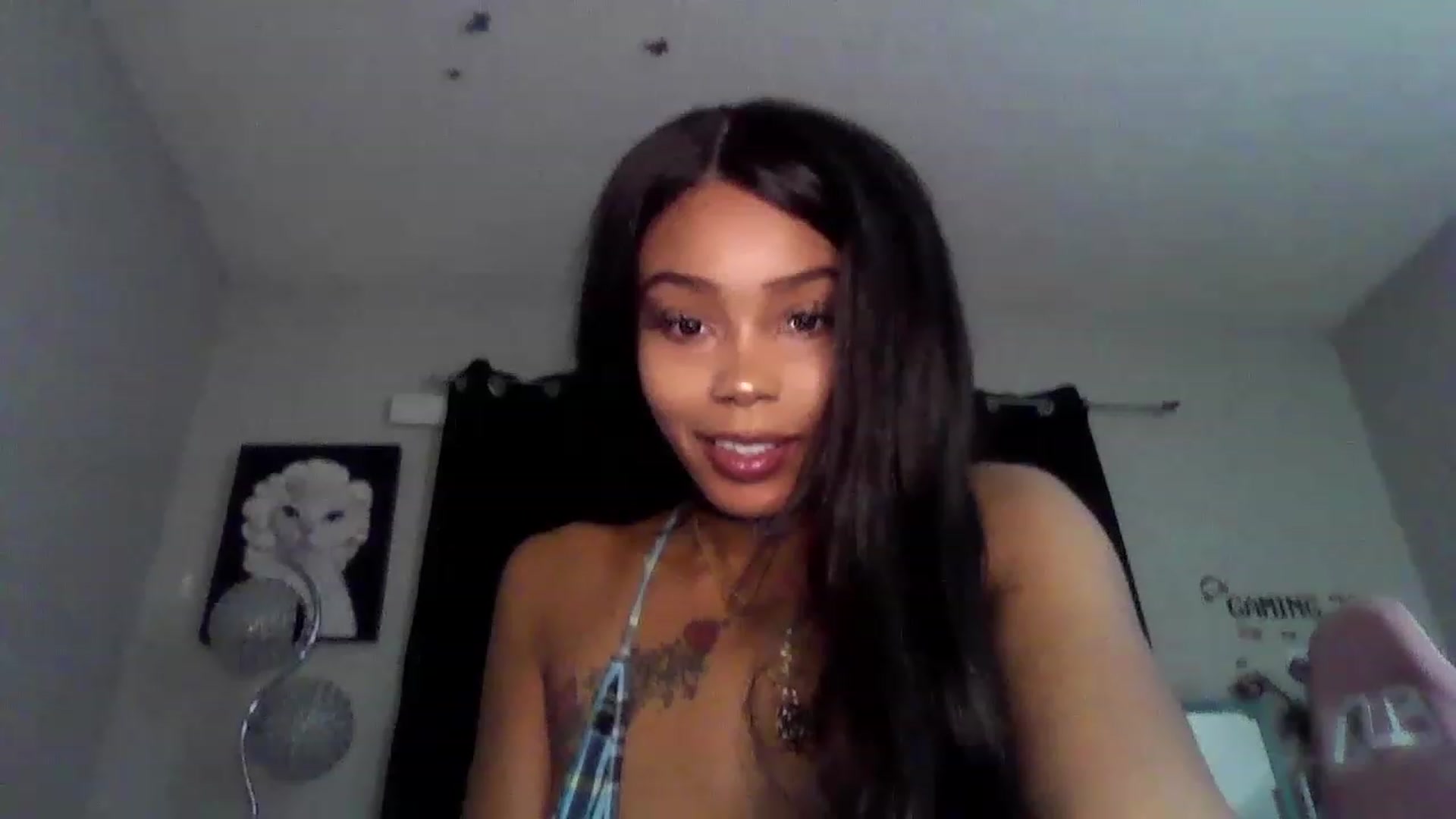 Gallery image thumbnail from Buttercupink's myfreecams stream on, 03/06/2023, 07:39 image 16 of 20