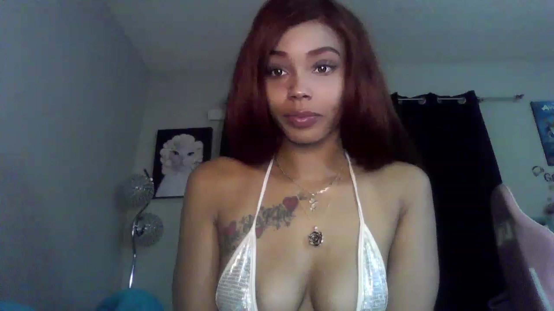 Gallery image thumbnail from Buttercupink's myfreecams stream on, 03/10/2023, 08:21 image 7 of 20