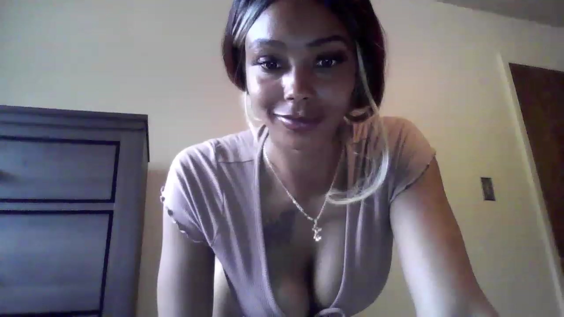 Gallery image thumbnail from Buttercupink's myfreecams stream on, 06/29/2023, 23:02 image 13 of 20