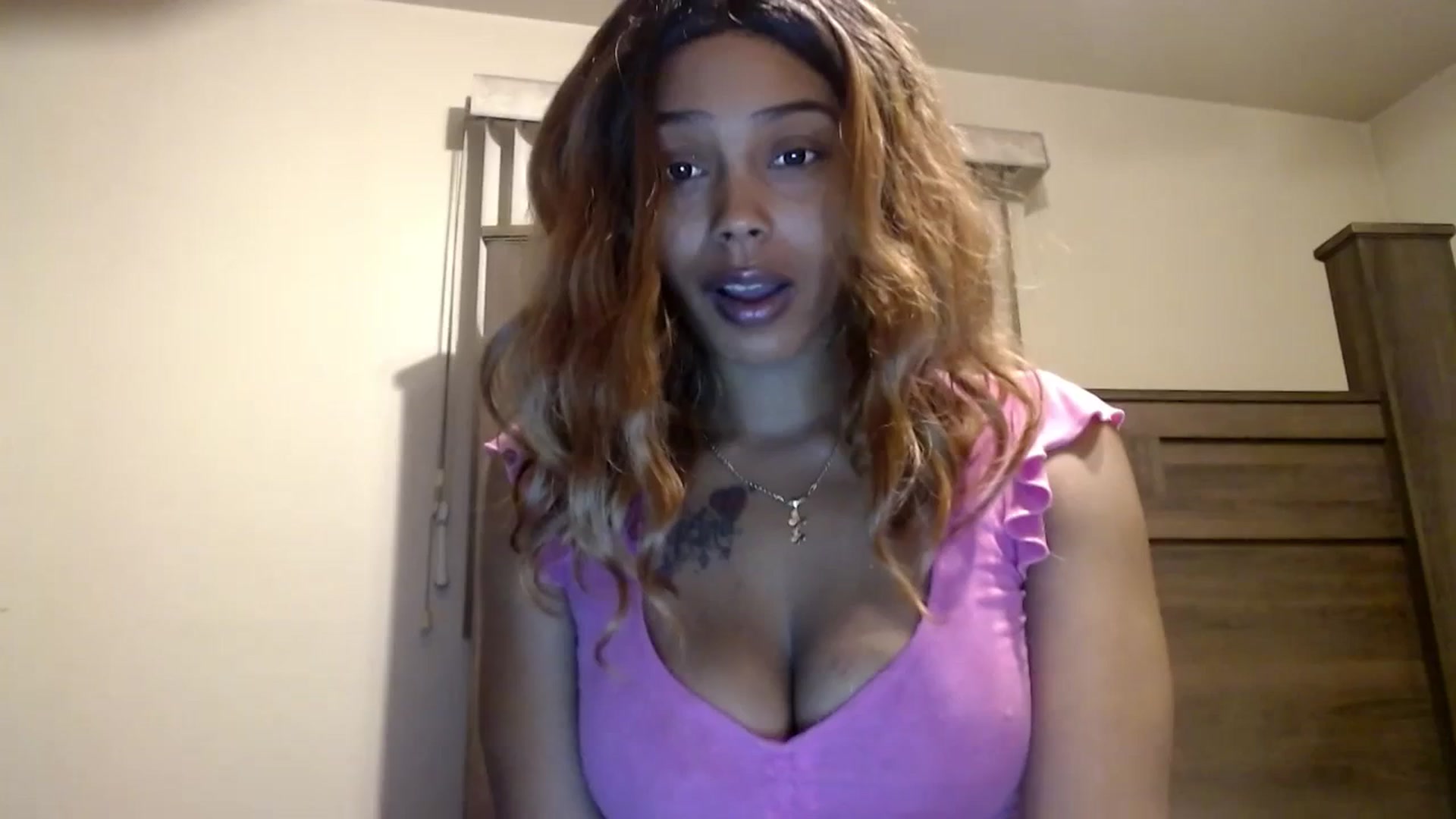 Gallery image thumbnail from Buttercupink's myfreecams stream on, 07/19/2023, 07:30 image 10 of 20