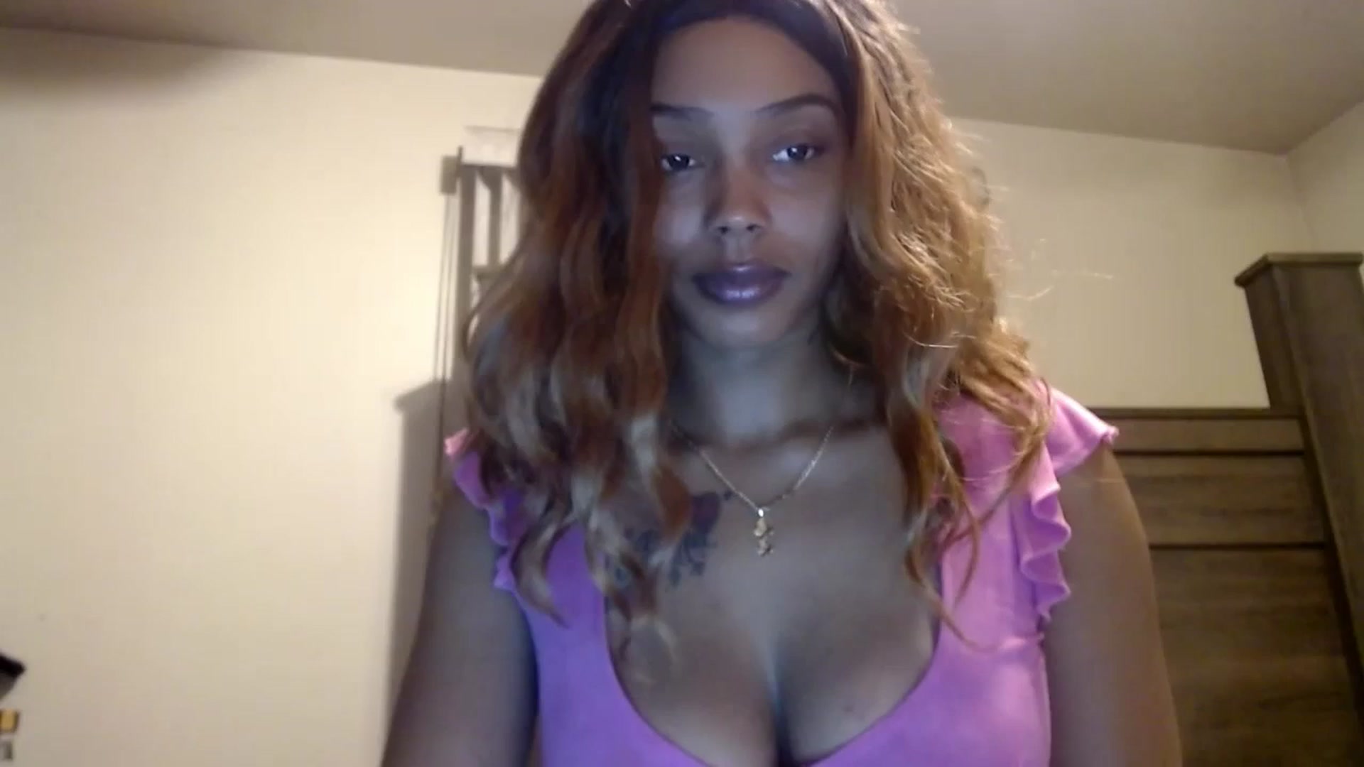Gallery image thumbnail from Buttercupink's myfreecams stream on, 07/19/2023, 07:30 image 1 of 20
