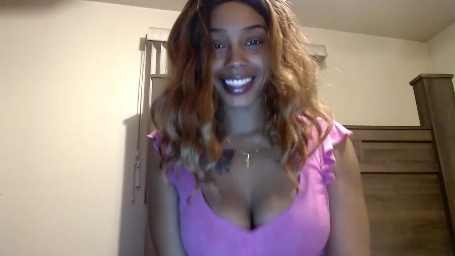 Gallery image thumbnail from Buttercupink's myfreecams stream on, 07/19/2023, 07:30 image 12 of 20