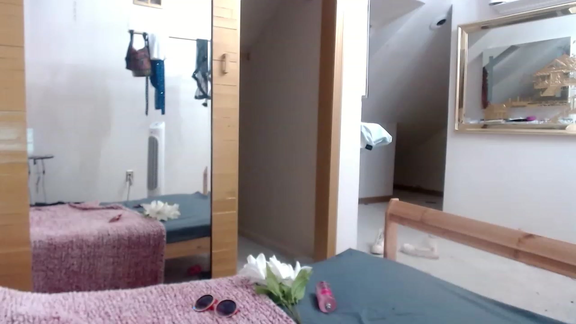 Gallery image thumbnail from Buttercupink's myfreecams stream on, 08/09/2023, 08:03 image 12 of 20