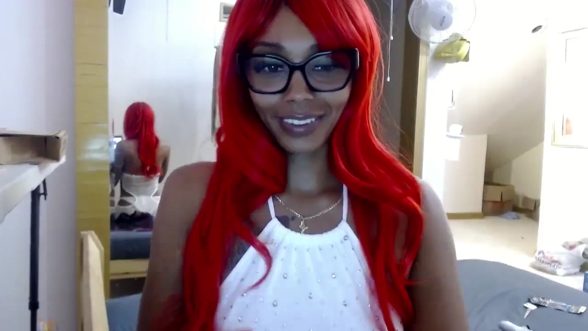 Gallery image thumbnail from Buttercupink's myfreecams stream on, 09/19/2023, 06:42 image 10 of 20
