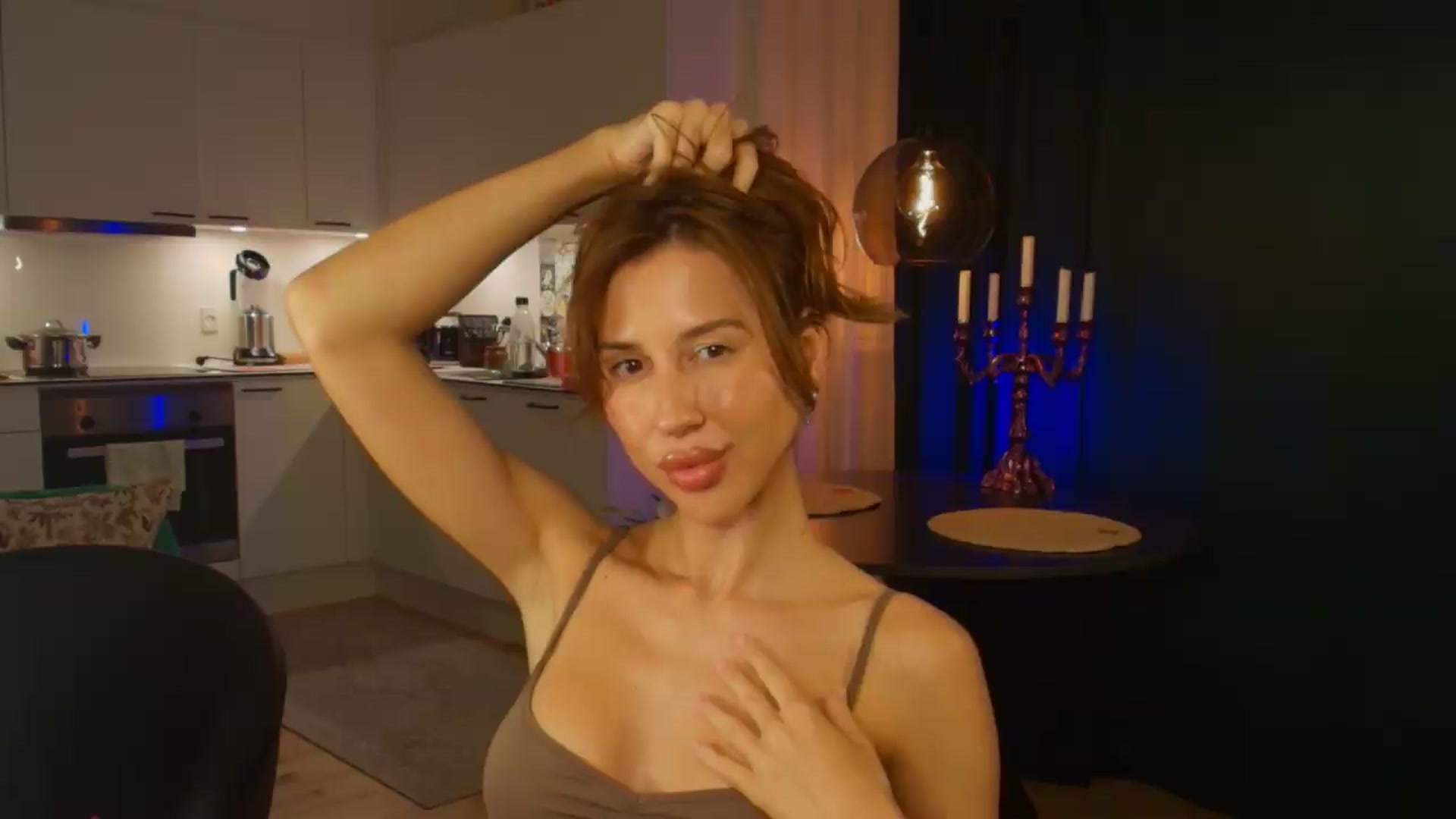Gallery image thumbnail from ButterfliesAgain's myfreecams stream on, 08/07/2026, 22:34 image 10 of 20