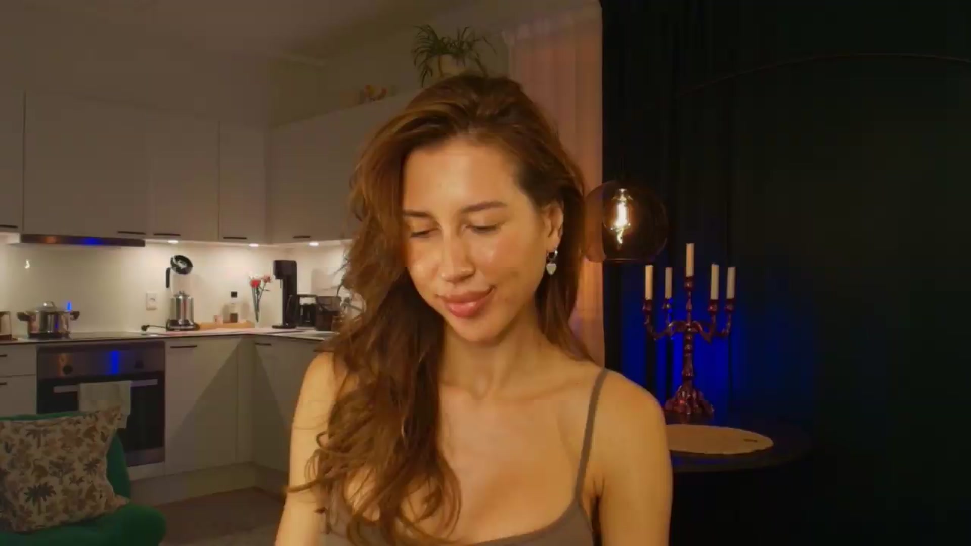Gallery image thumbnail from ButterfliesAgain's myfreecams stream on, 08/07/2026, 22:34 image 15 of 20