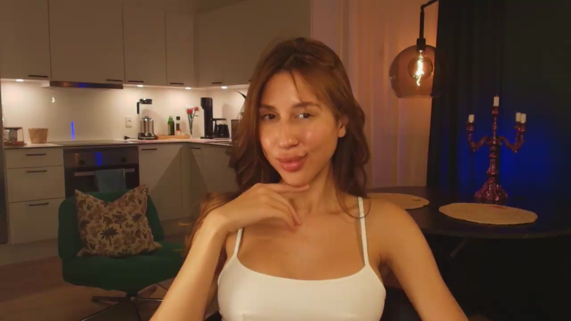 Gallery image thumbnail from ButterfliesAgain's myfreecams stream on, 08/11/2026, 19:50 image 20 of 20