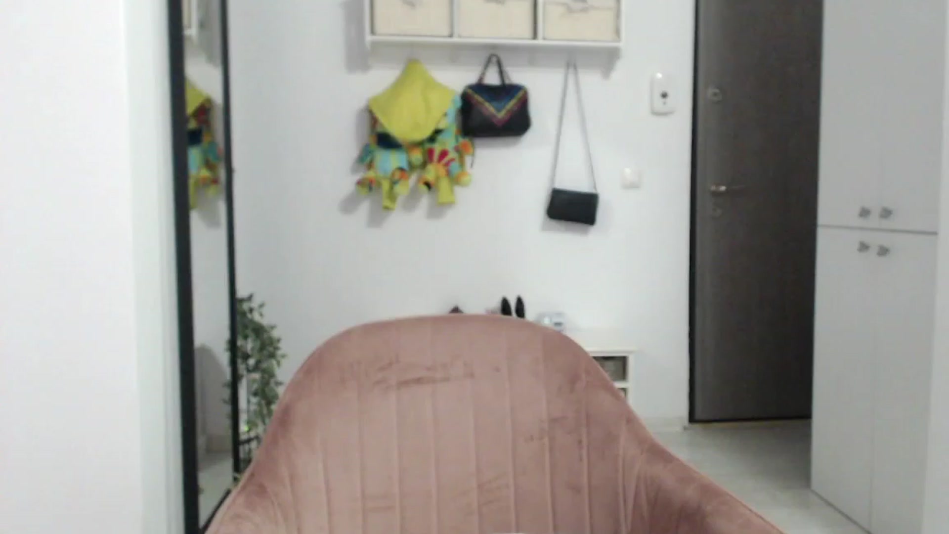 Gallery image thumbnail from Butterfly's myfreecams stream on, 01/08/2024, 13:54 image 13 of 20
