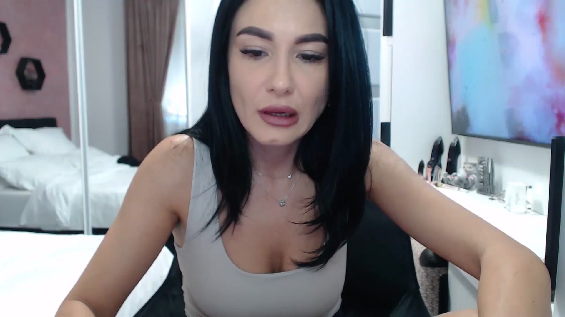 Gallery image thumbnail from Butterfly's myfreecams stream on, 09/26/2024, 13:03 image 16 of 20