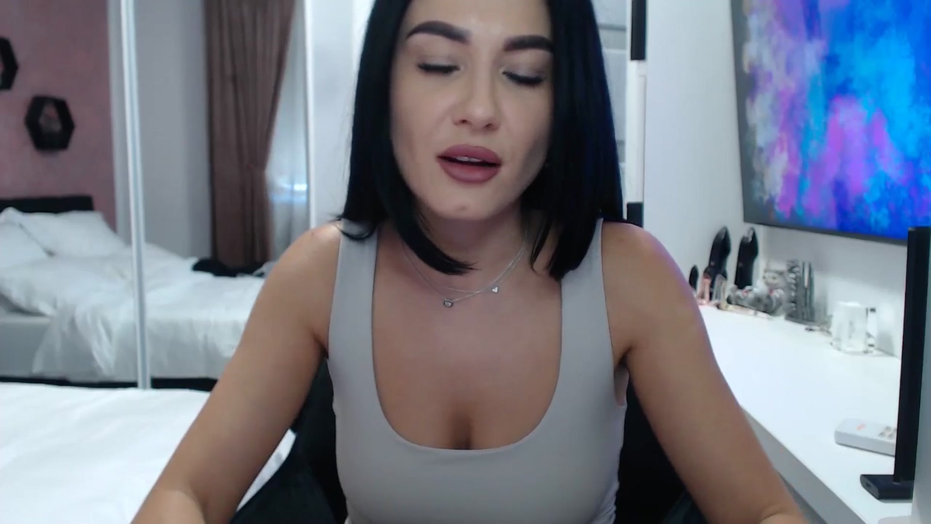 Gallery image thumbnail from Butterfly's myfreecams stream on, 09/26/2024, 14:20 image 6 of 20