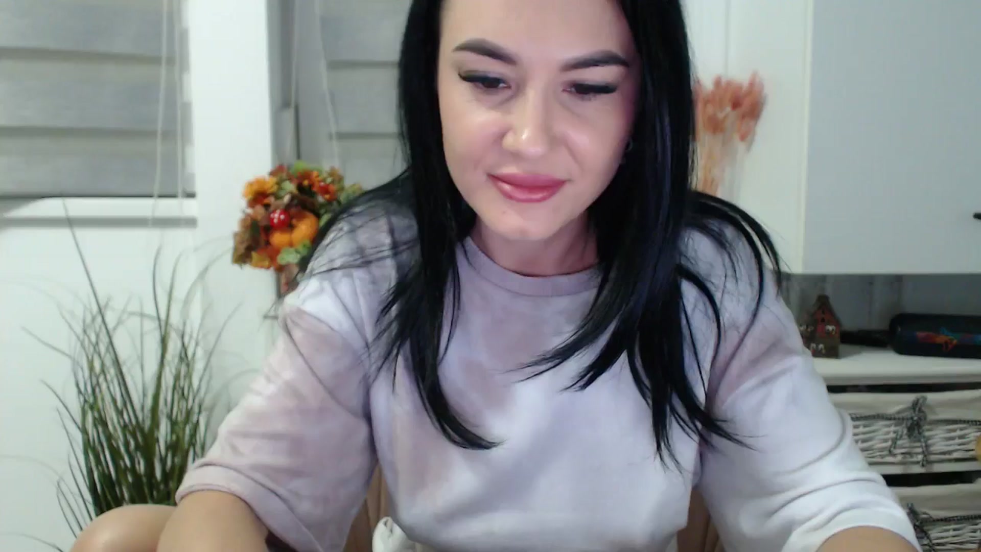 Gallery image thumbnail from Butterfly's myfreecams stream on, 11/05/2024, 04:06 image 5 of 20