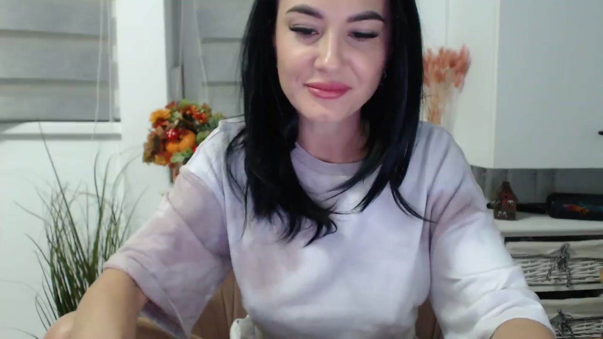 Gallery image thumbnail from Butterfly's myfreecams stream on, 11/05/2024, 04:06 image 4 of 20