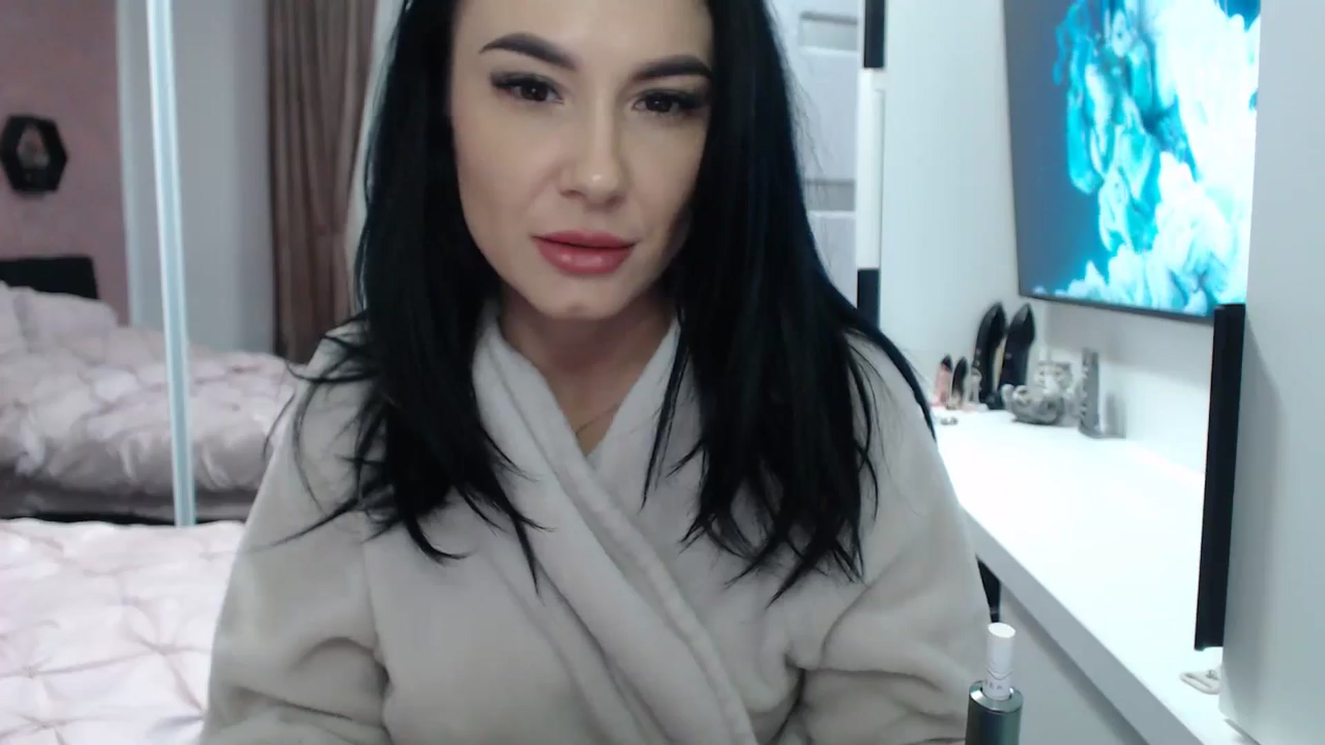Gallery image thumbnail from Butterfly's myfreecams stream on, 11/06/2024, 14:03 image 16 of 20