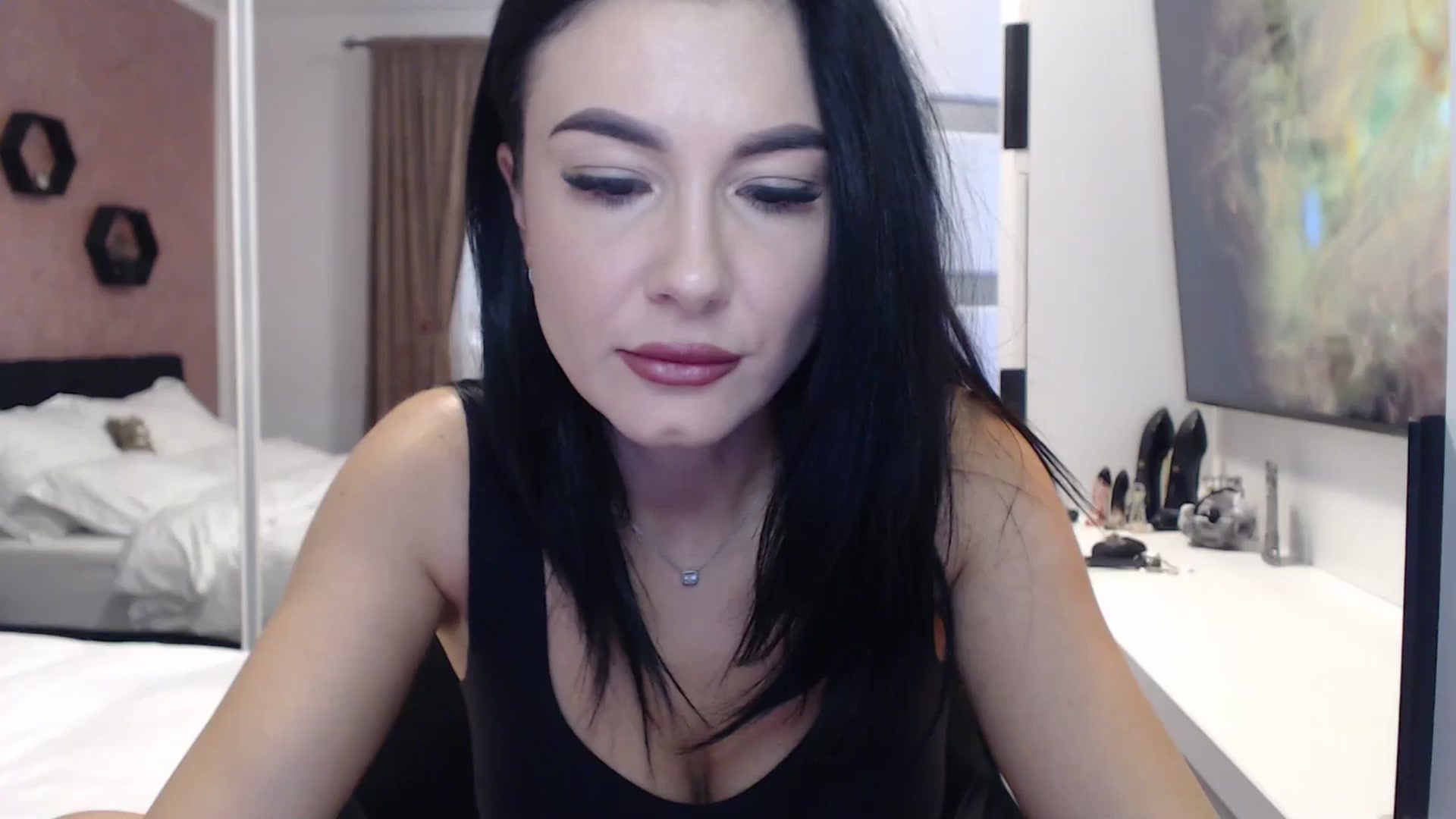 Gallery image thumbnail from Butterfly's myfreecams stream on, 11/08/2024, 11:30 image 12 of 20
