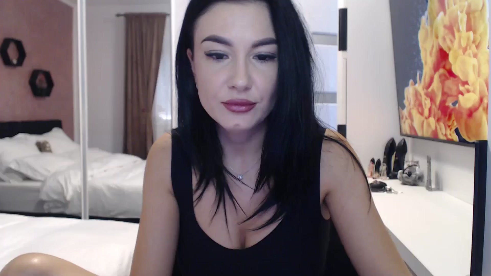 Gallery image thumbnail from Butterfly's myfreecams stream on, 11/08/2024, 11:30 image 10 of 20