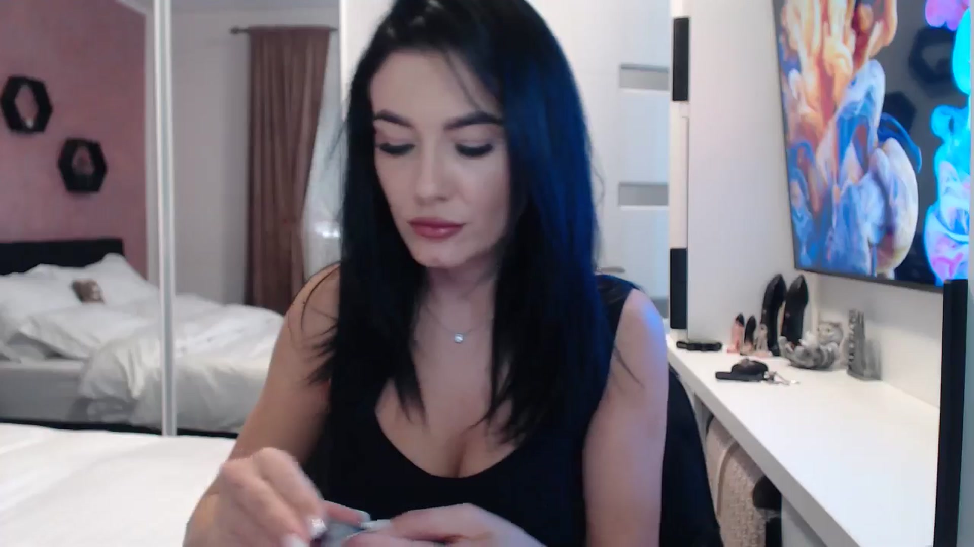 Gallery image thumbnail from Butterfly's myfreecams stream on, 11/08/2024, 12:20 image 2 of 20