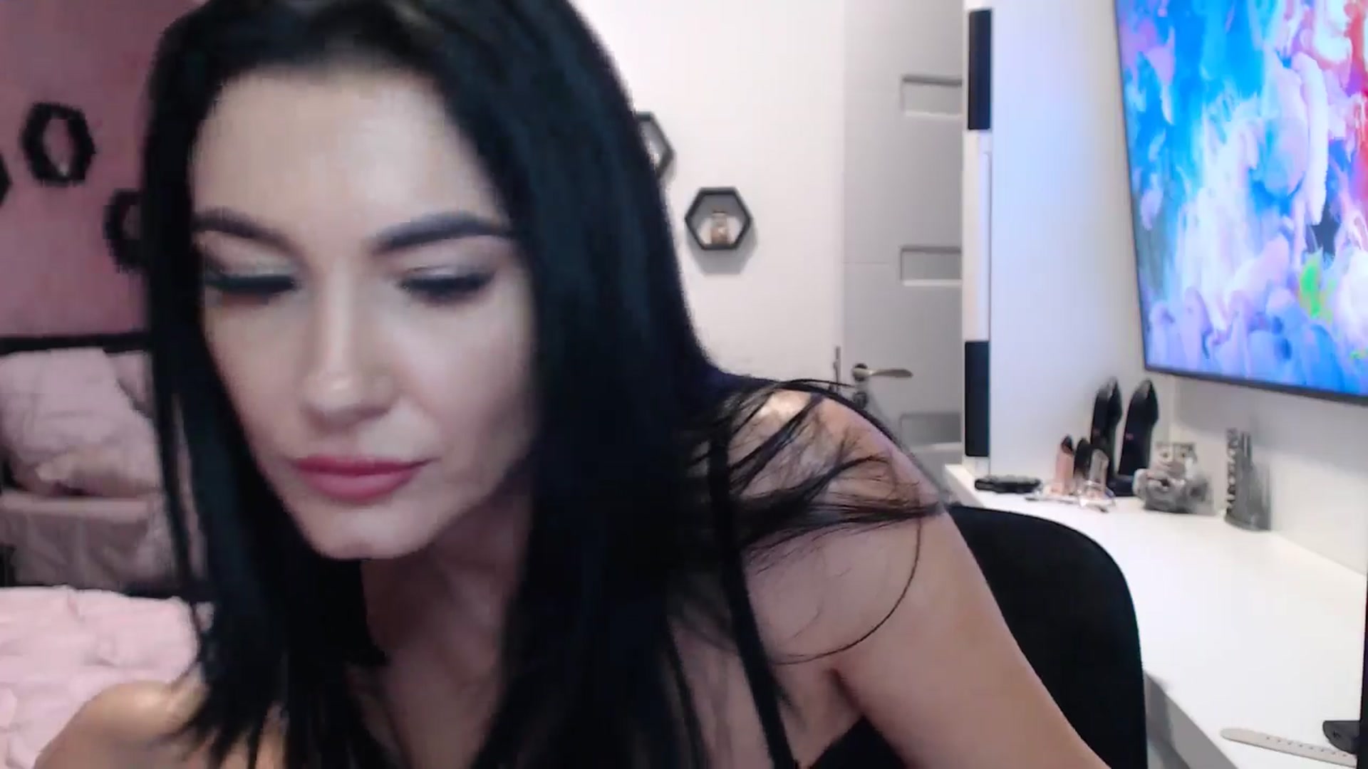 Gallery image thumbnail from Butterfly's myfreecams stream on, 11/11/2024, 14:52 image 12 of 20