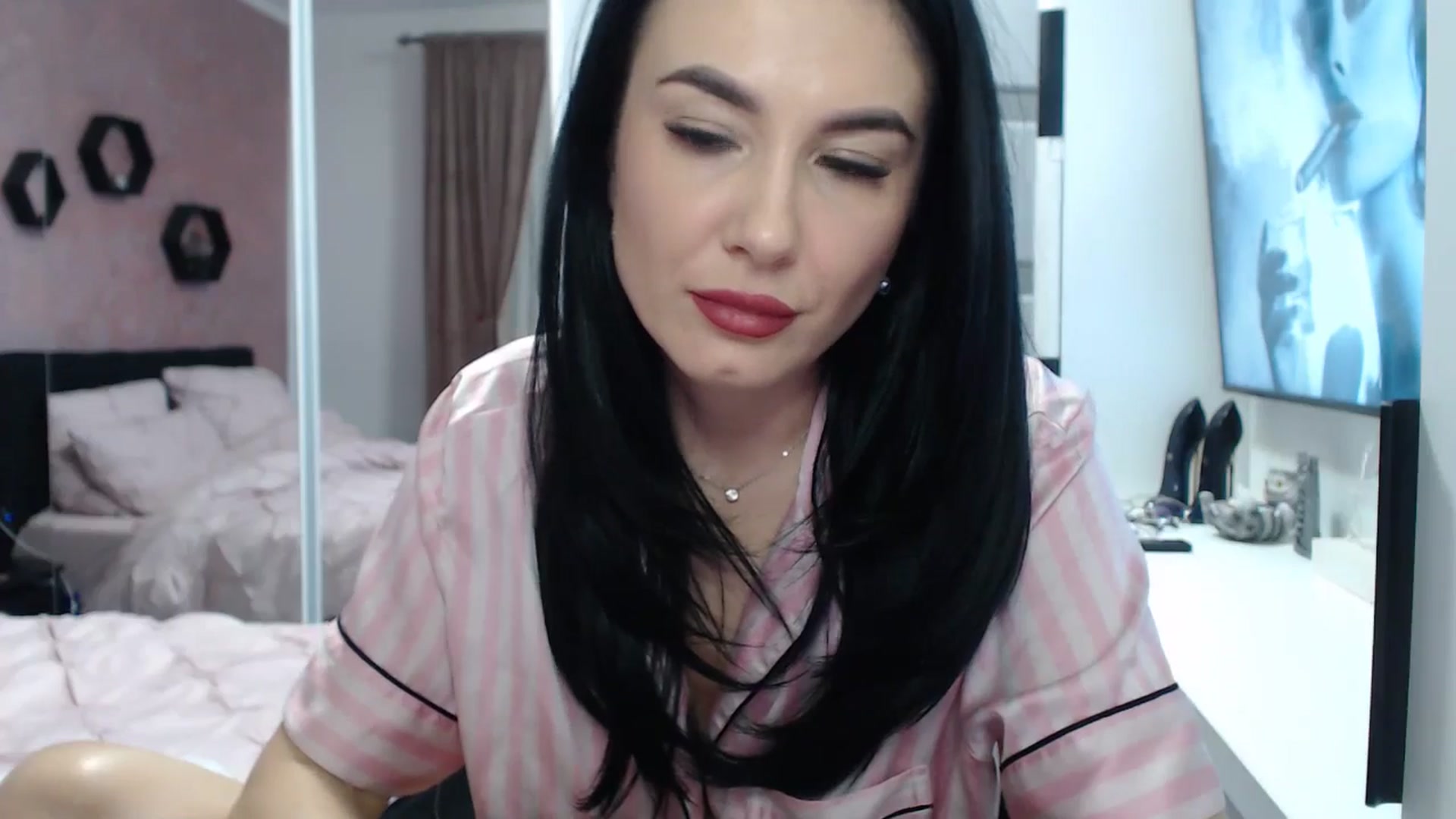 Gallery image thumbnail from Butterfly's myfreecams stream on, 12/29/2024, 20:44 image 11 of 20
