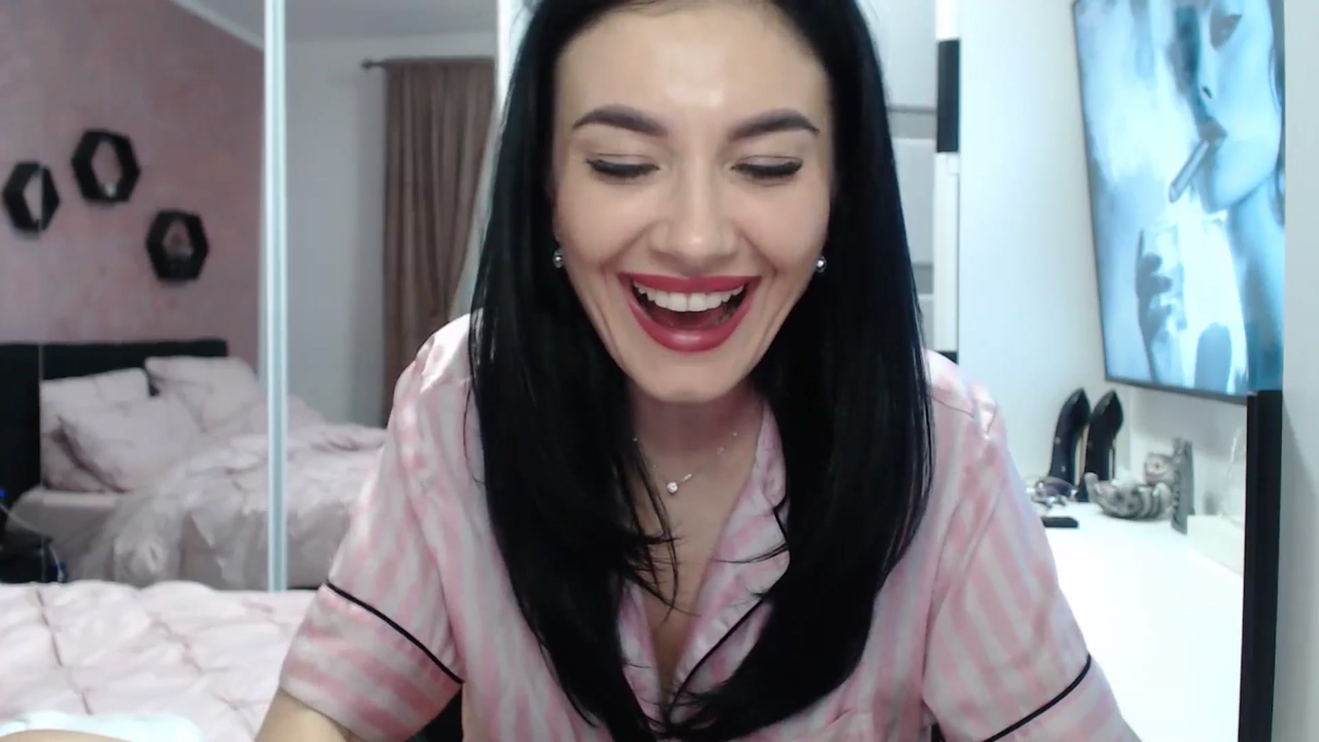 Gallery image thumbnail from Butterfly's myfreecams stream on, 12/29/2024, 20:44 image 15 of 20