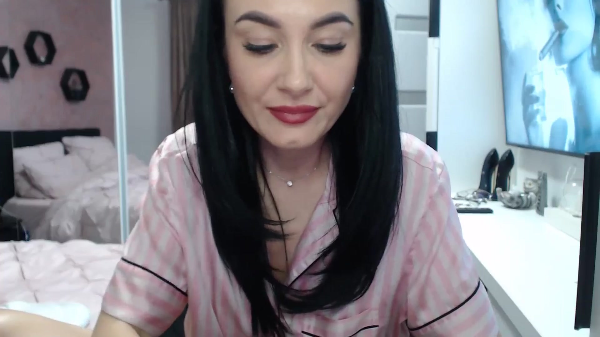 Gallery image thumbnail from Butterfly's myfreecams stream on, 12/29/2024, 20:44 image 20 of 20