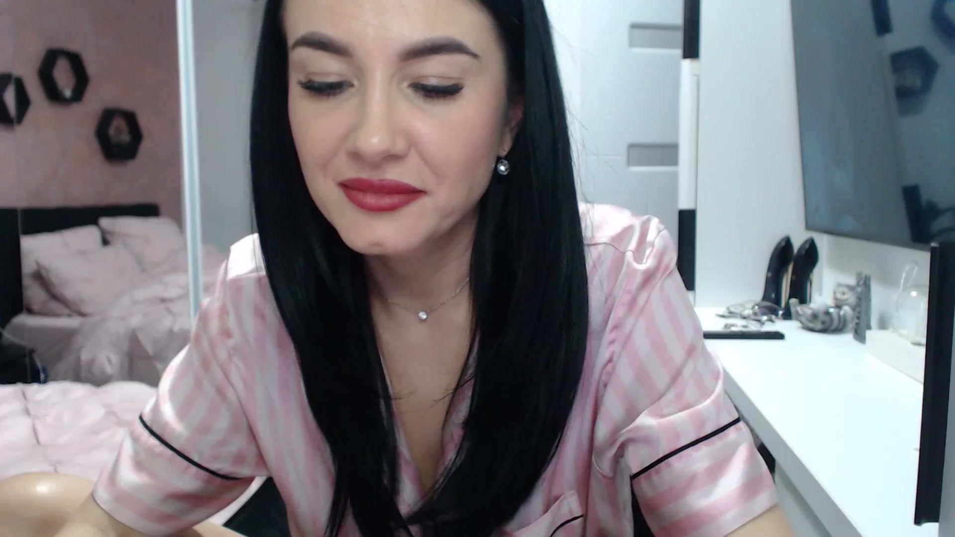 Gallery image thumbnail from Butterfly's myfreecams stream on, 12/29/2024, 21:02 image 8 of 20