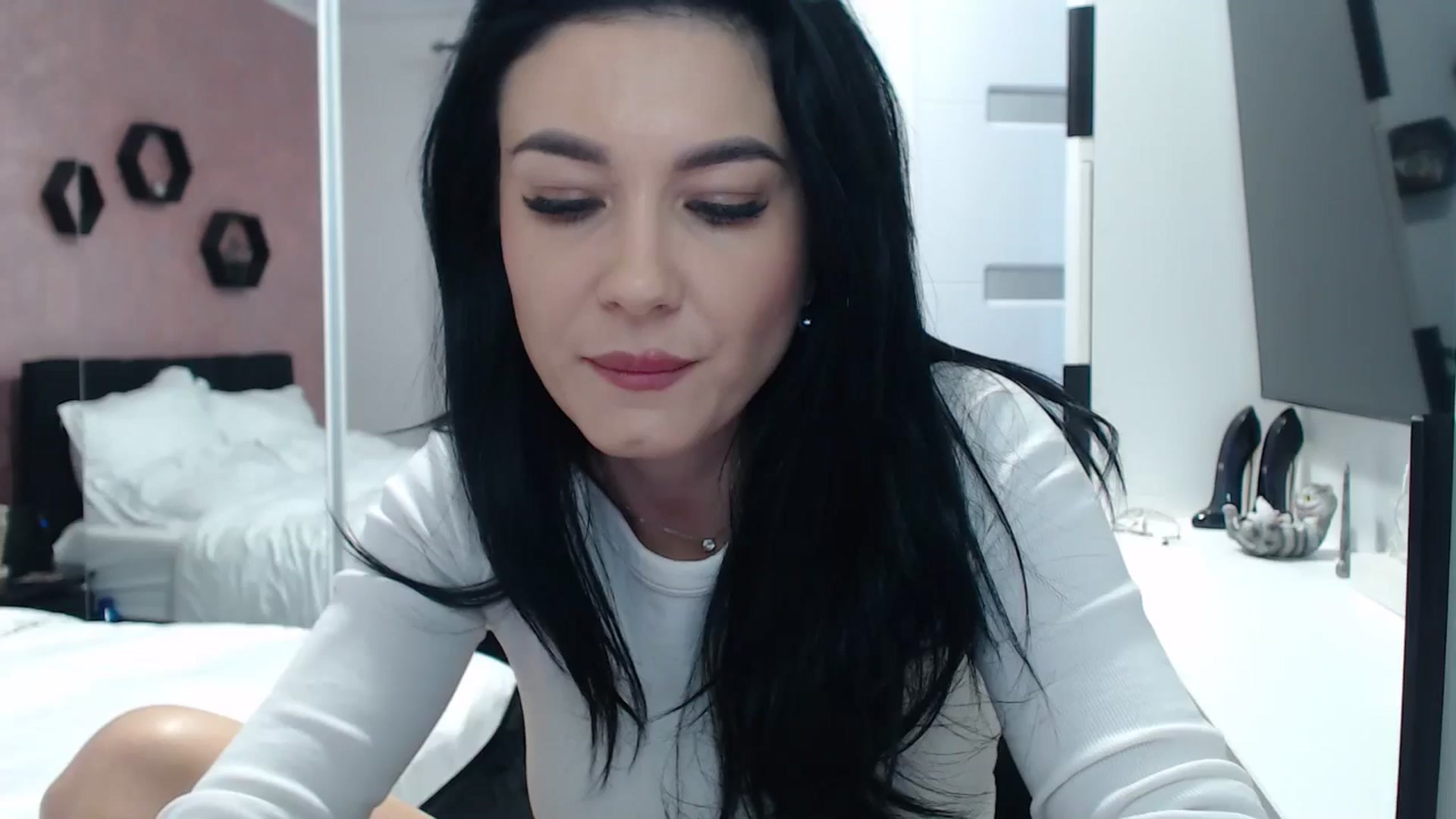 Gallery image thumbnail from Butterfly's myfreecams stream on, 01/10/2025, 11:54 image 14 of 20