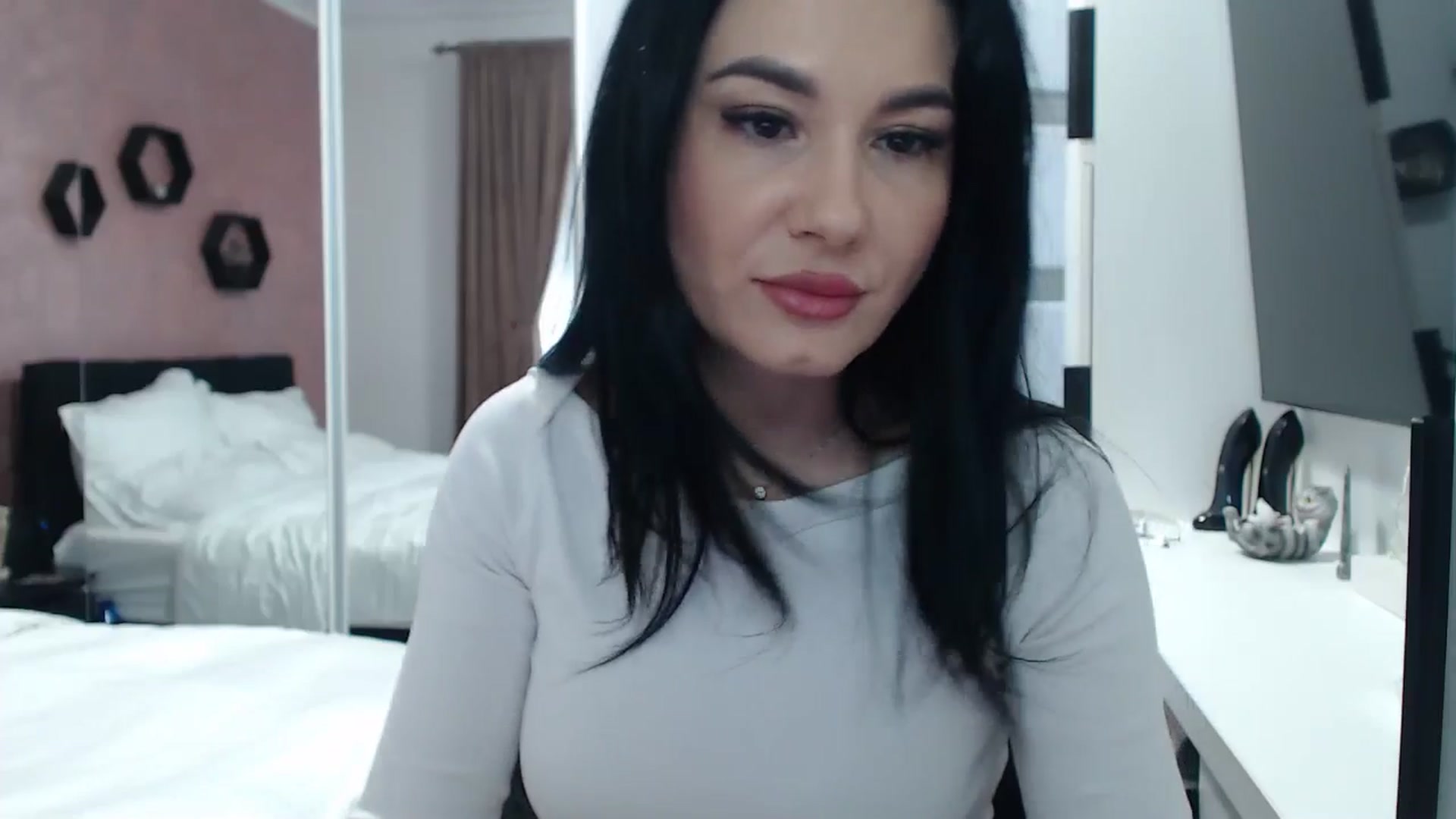 Gallery image thumbnail from Butterfly's myfreecams stream on, 01/10/2025, 12:10 image 10 of 20