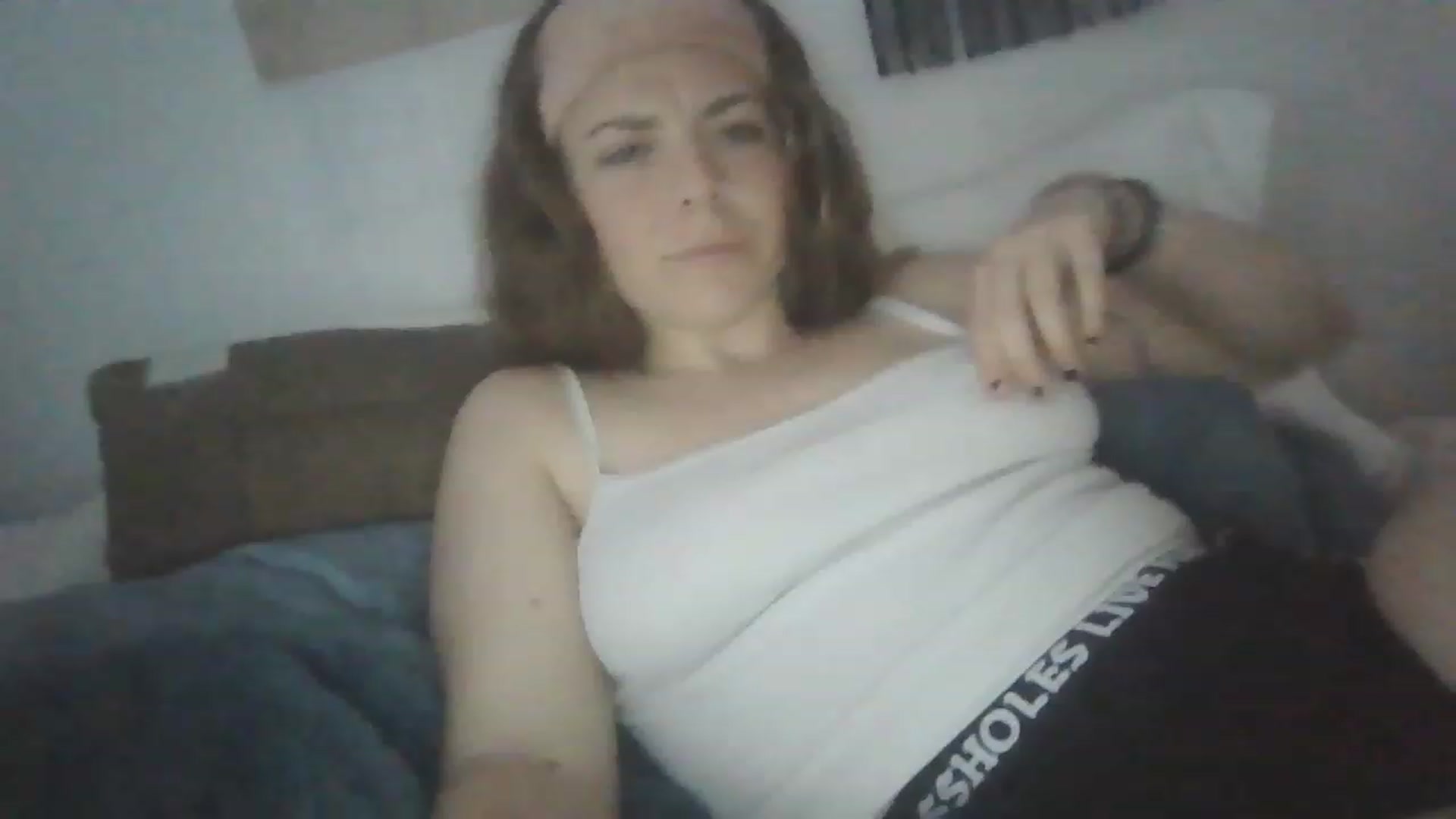 Gallery image thumbnail from ButterflySkye's myfreecams stream on, 04/07/2023, 14:10 image 2 of 20
