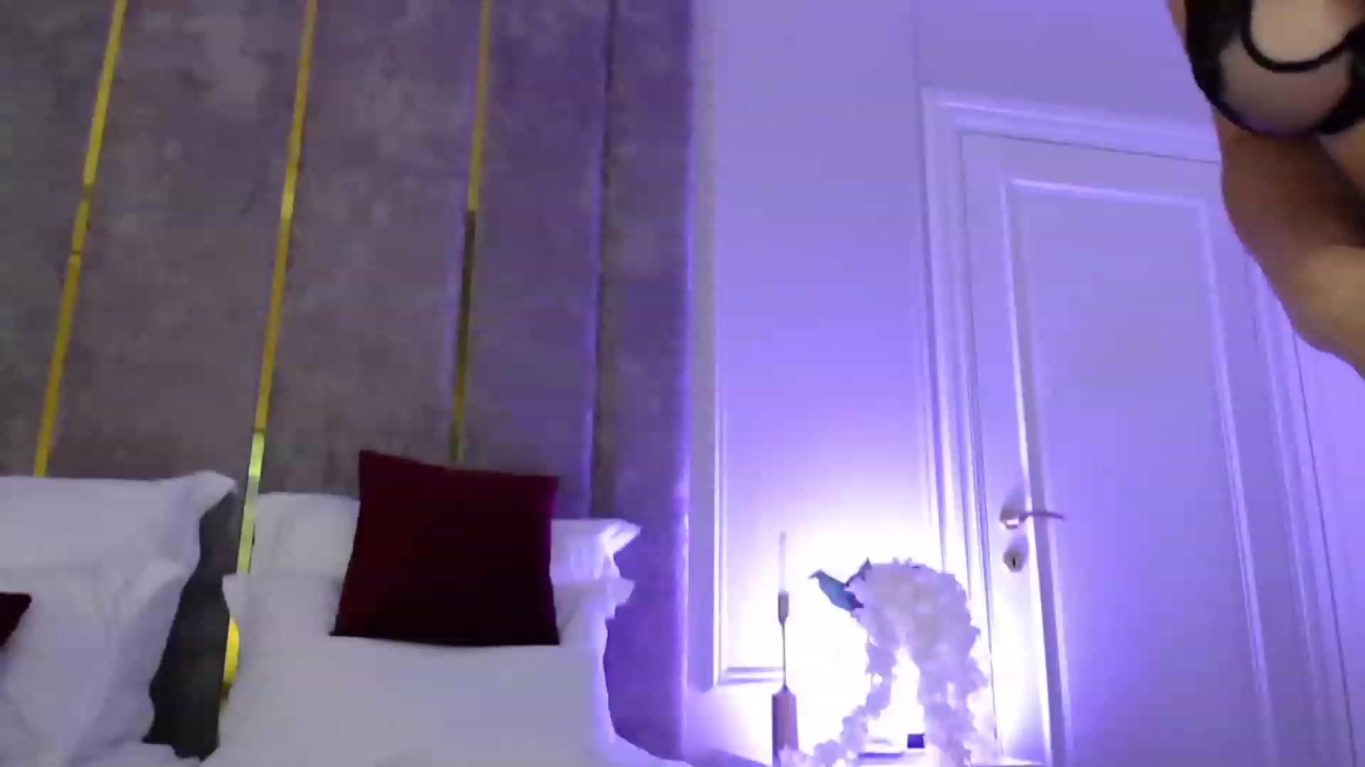 Gallery image thumbnail from ButterflySoul's myfreecams stream on, 07/16/2023, 02:39 image 10 of 20