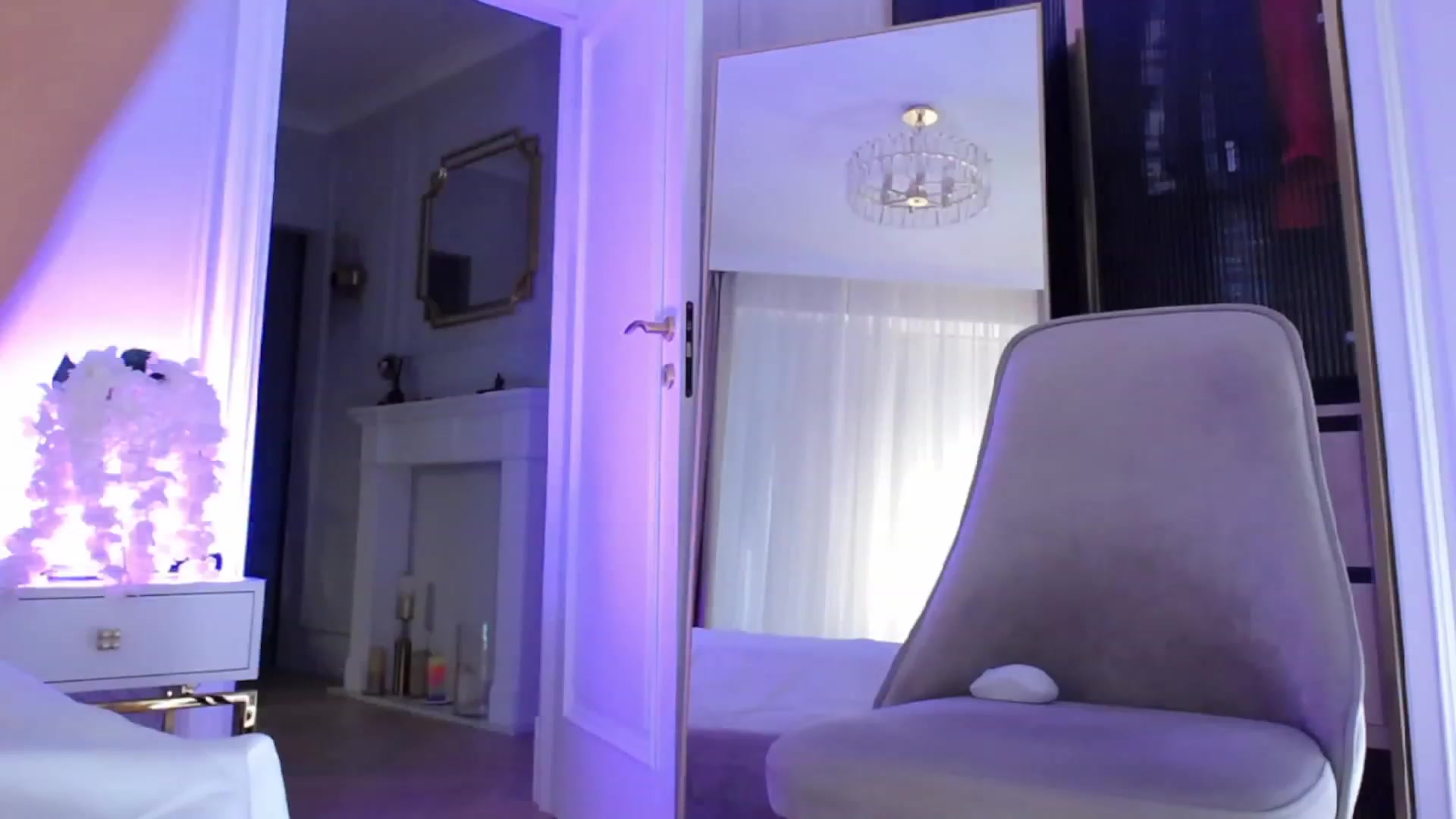 Gallery image thumbnail from ButterflySoul's myfreecams stream on, 08/23/2023, 04:56 image 12 of 20