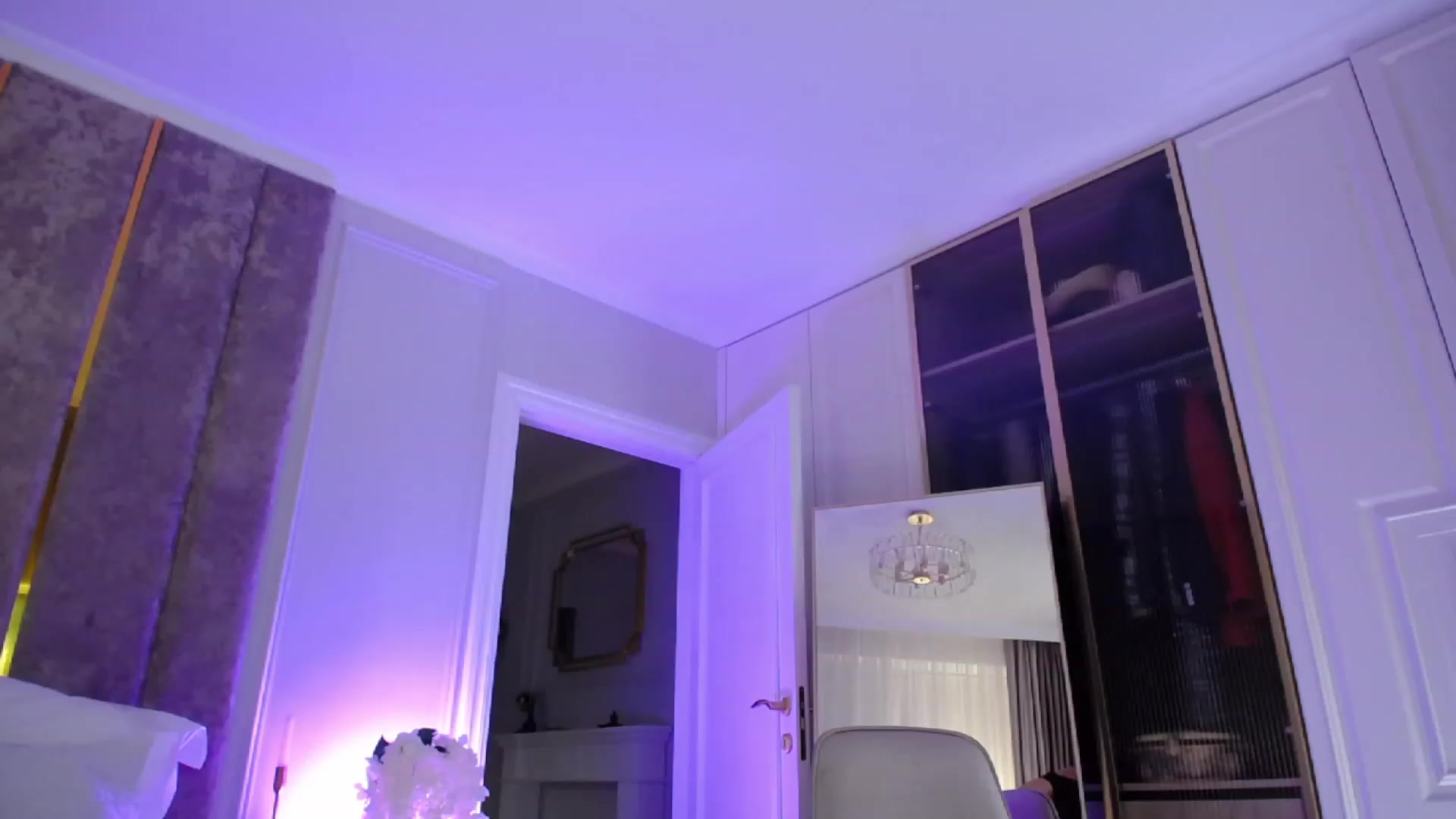 Gallery image thumbnail from ButterflySoul's myfreecams stream on, 08/23/2023, 04:56 image 10 of 20