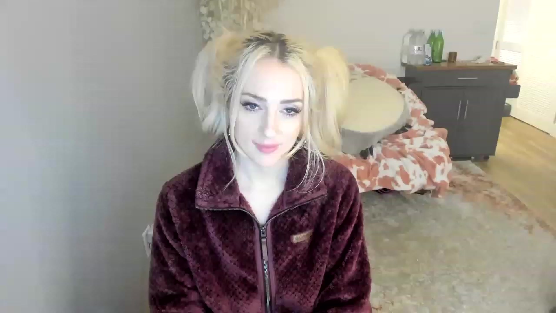 Gallery image thumbnail from BuyMeShoes's myfreecams stream on, 01/15/2023, 08:58 image 9 of 20