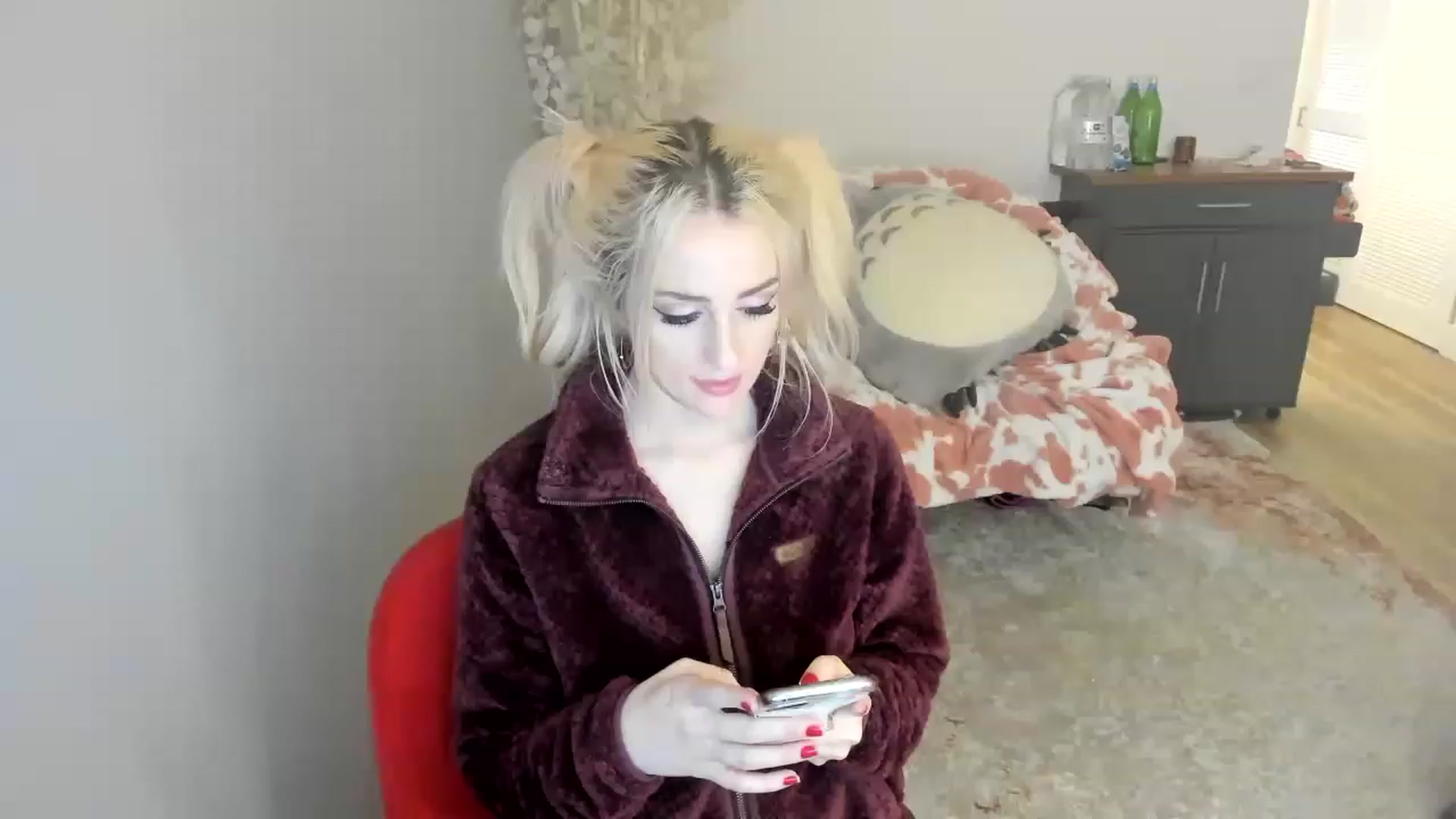 Gallery image thumbnail from BuyMeShoes's myfreecams stream on, 01/15/2023, 11:51 image 18 of 20