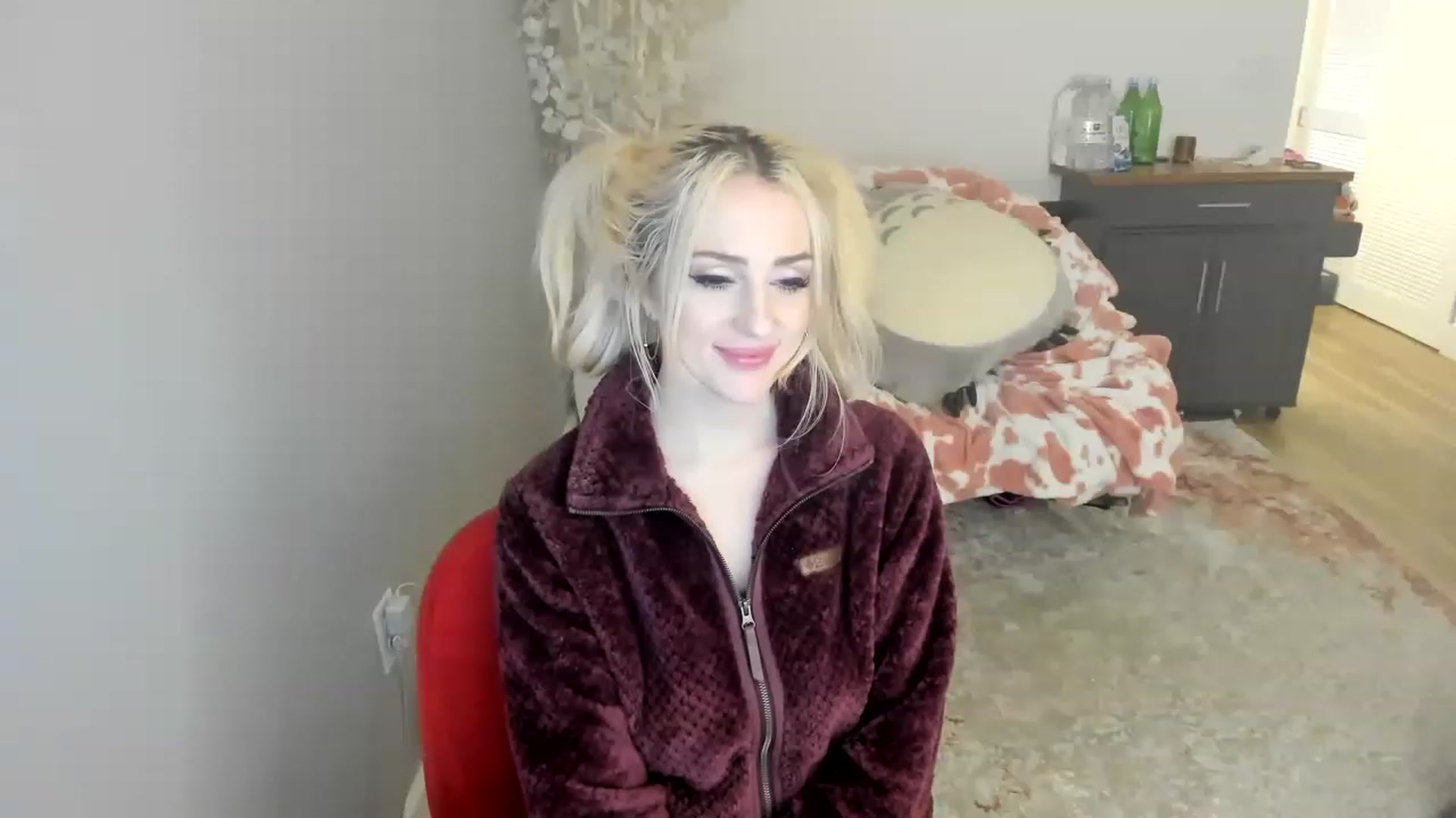 Gallery image thumbnail from BuyMeShoes's myfreecams stream on, 01/15/2023, 11:51 image 12 of 20