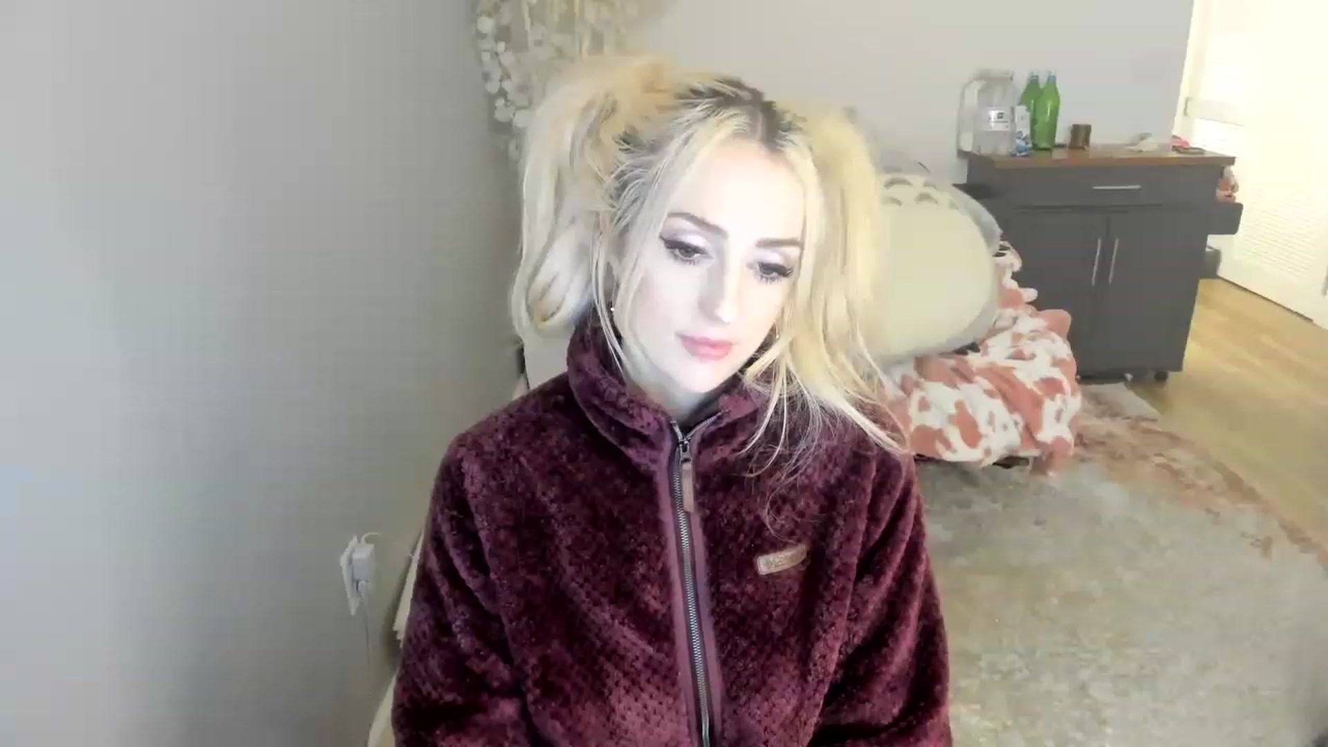 Gallery image thumbnail from BuyMeShoes's myfreecams stream on, 01/15/2023, 12:39 image 20 of 20