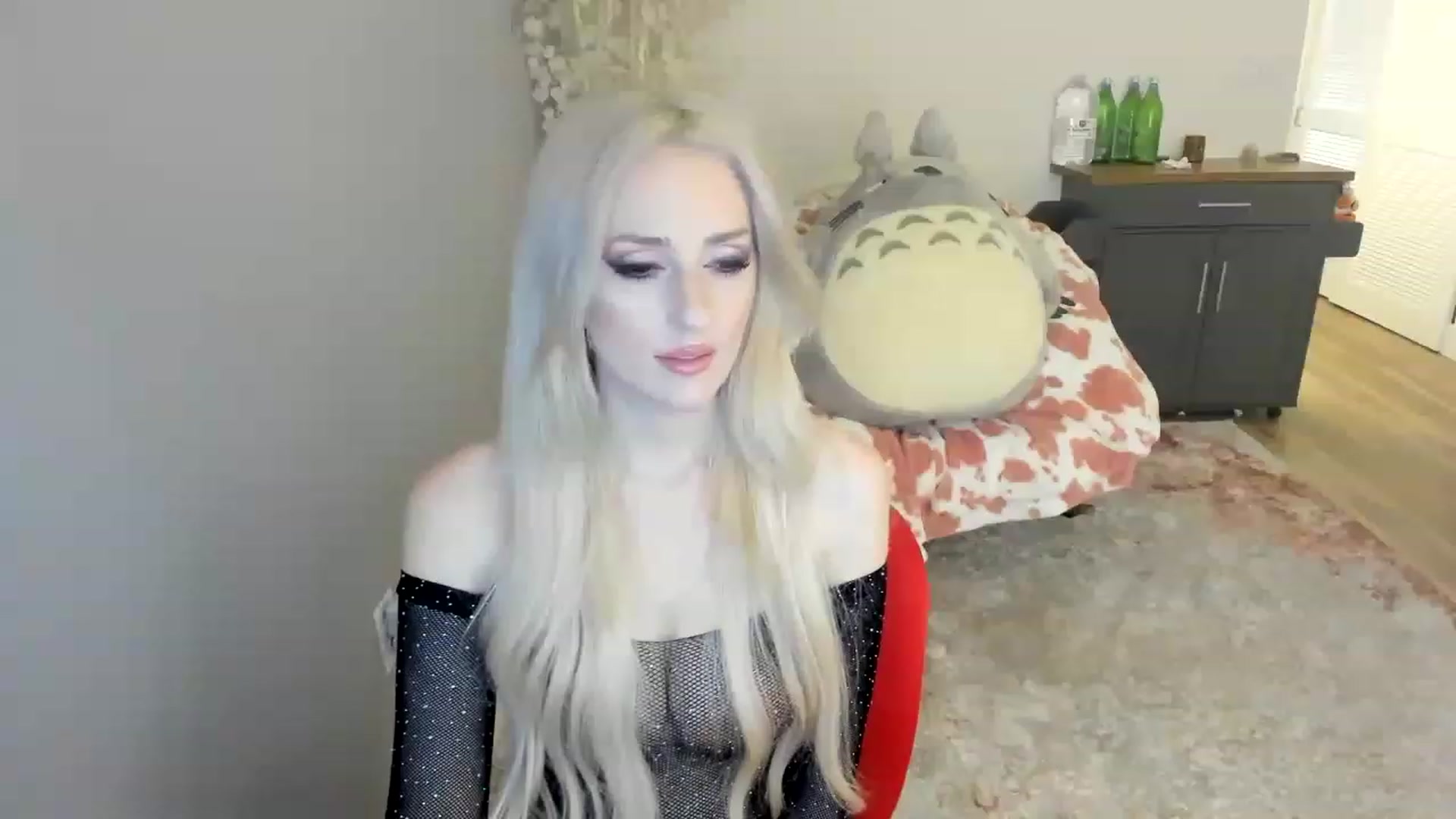 Gallery image thumbnail from BuyMeShoes's myfreecams stream on, 01/22/2023, 06:48 image 1 of 20
