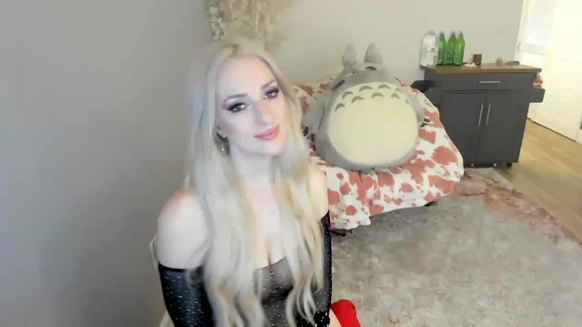 Gallery image thumbnail from BuyMeShoes's myfreecams stream on, 01/22/2023, 06:48 image 13 of 20