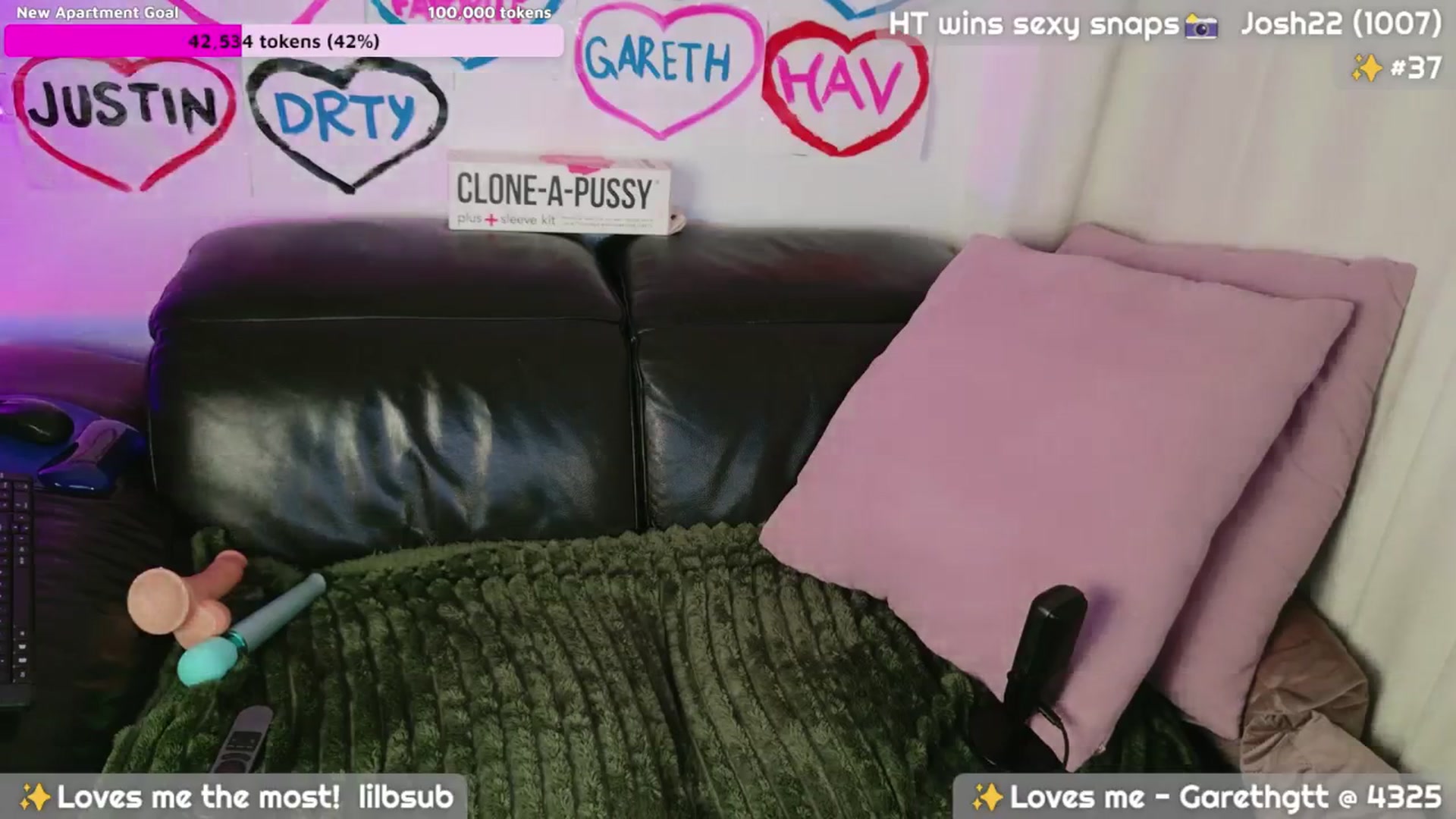 Gallery image thumbnail from C4Jenny's myfreecams stream on, 08/14/2025, 03:14 image 9 of 20