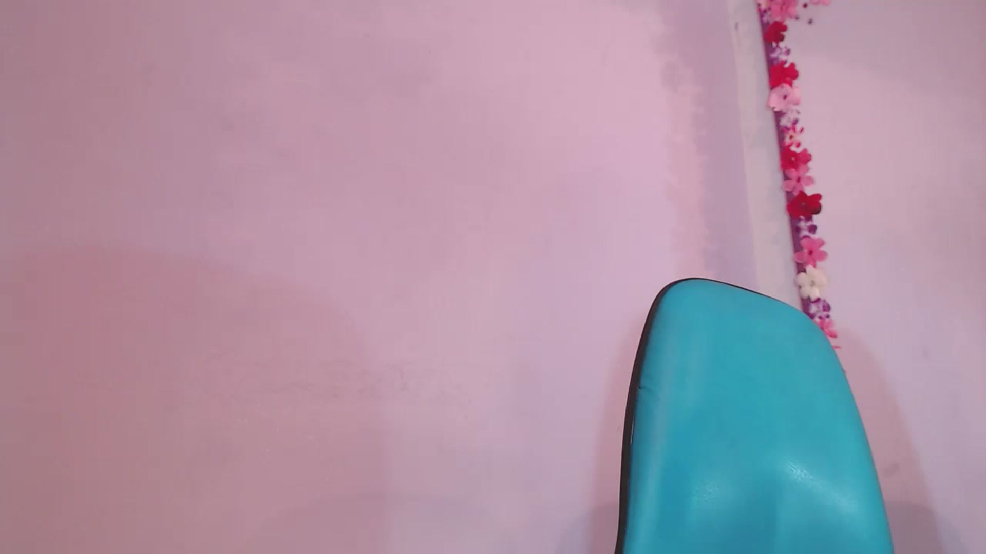 Gallery image thumbnail from CARMENVILLA1's myfreecams stream on, 12/31/2022, 22:51 image 10 of 20