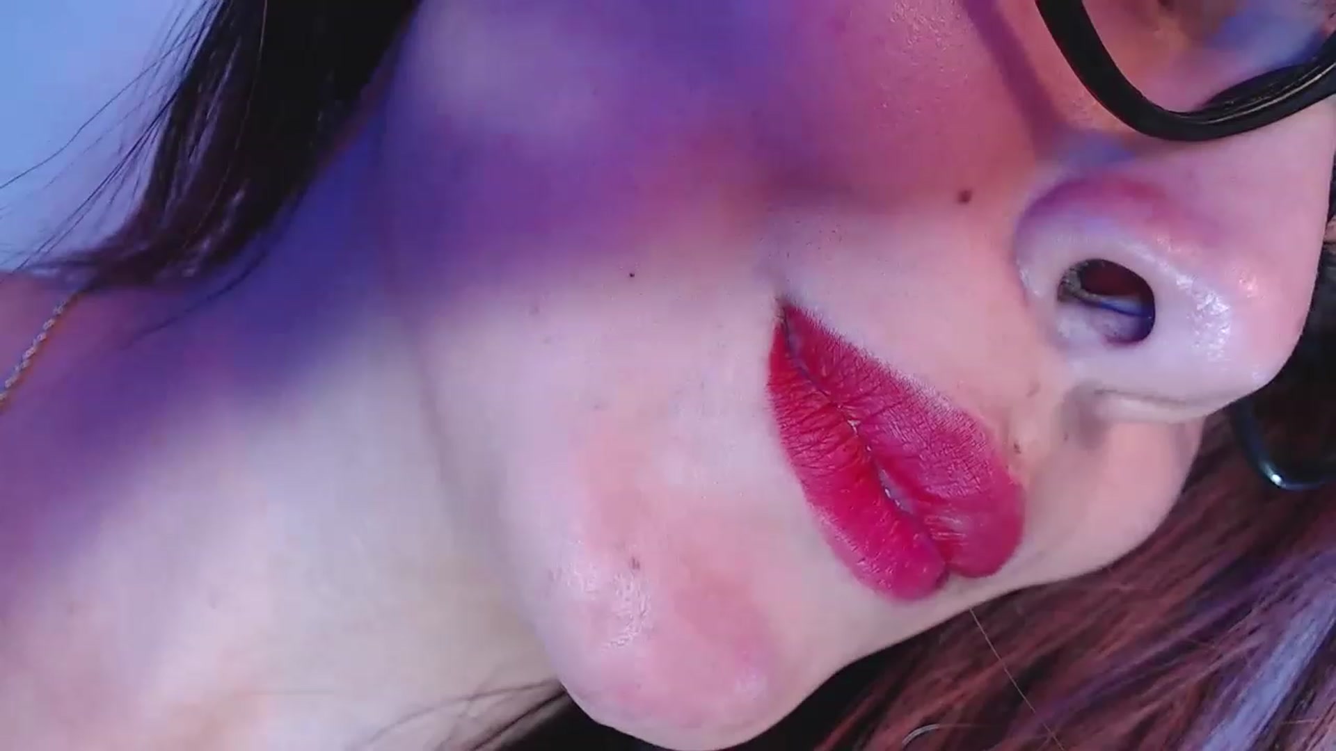 Gallery image thumbnail from CARMENVILLA1's myfreecams stream on, 01/27/2023, 05:51 image 19 of 20