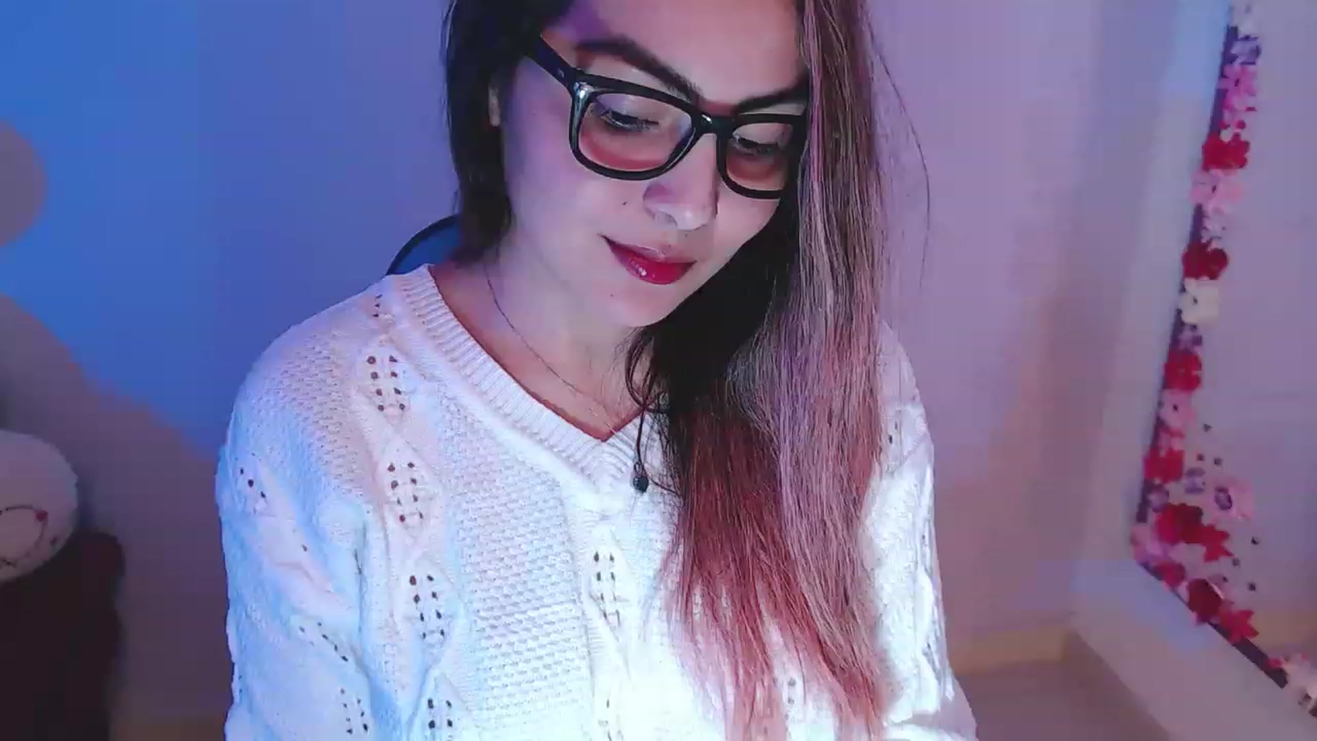 Gallery image thumbnail from CARMENVILLA1's myfreecams stream on, 01/31/2023, 06:43 image 2 of 20