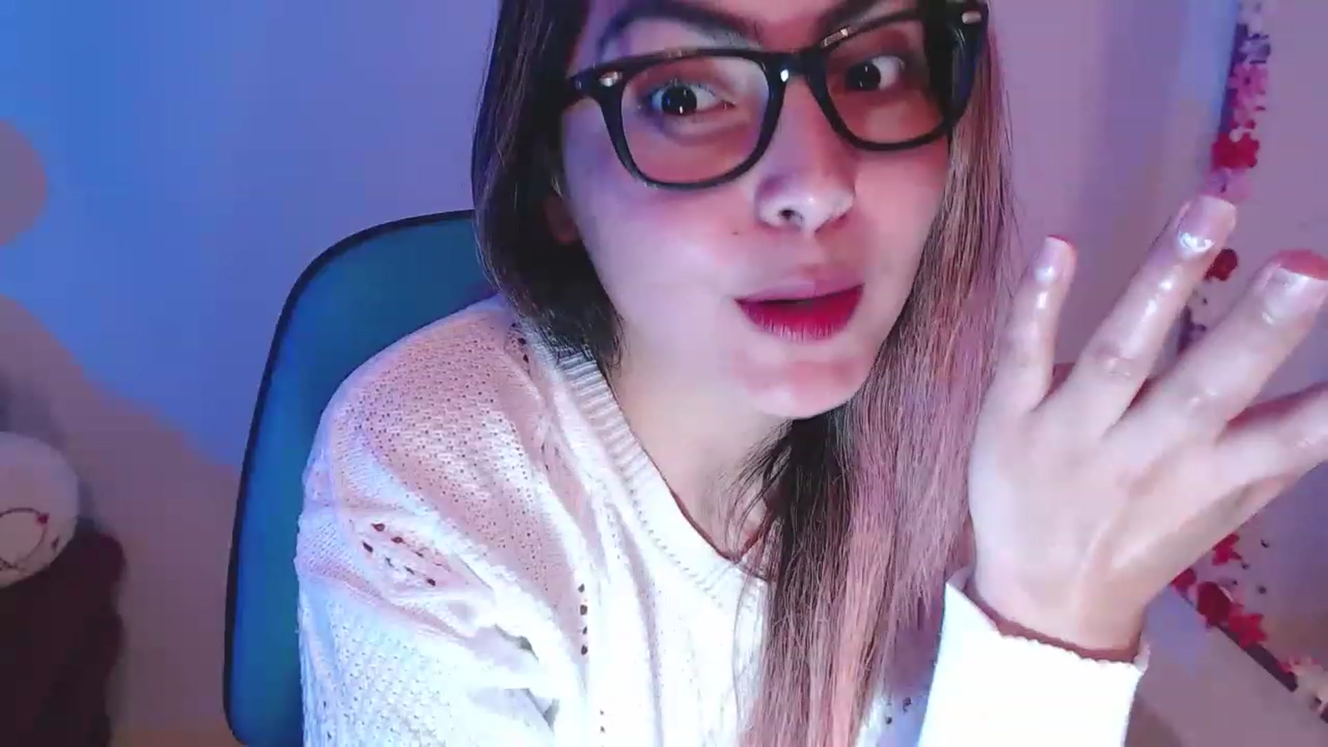 Gallery image thumbnail from CARMENVILLA1's myfreecams stream on, 01/31/2023, 06:43 image 9 of 20