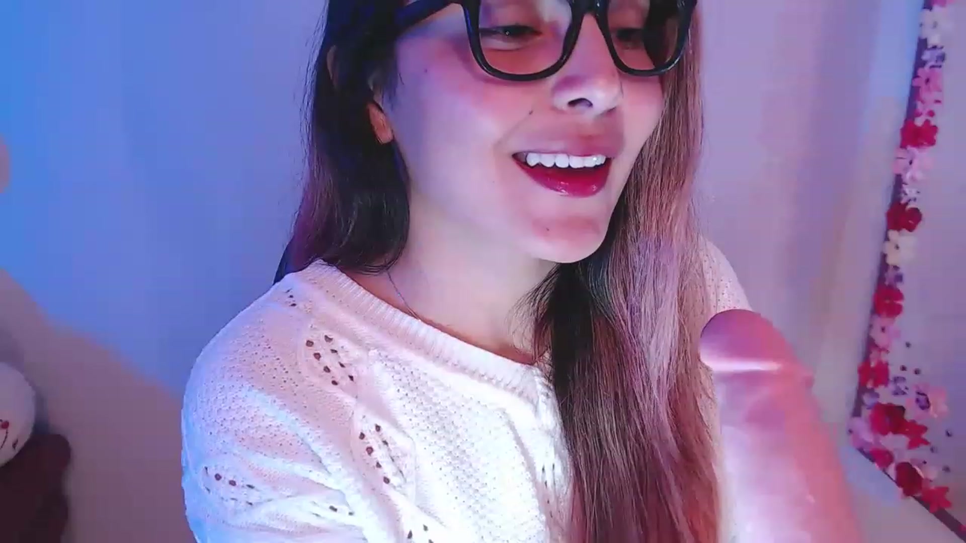 Gallery image thumbnail from CARMENVILLA1's myfreecams stream on, 01/31/2023, 06:43 image 18 of 20