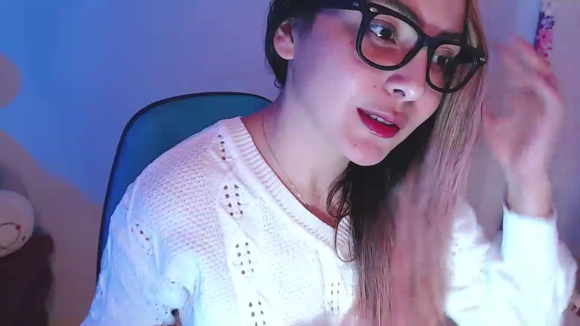 Gallery image thumbnail from CARMENVILLA1's myfreecams stream on, 01/31/2023, 06:43 image 5 of 20
