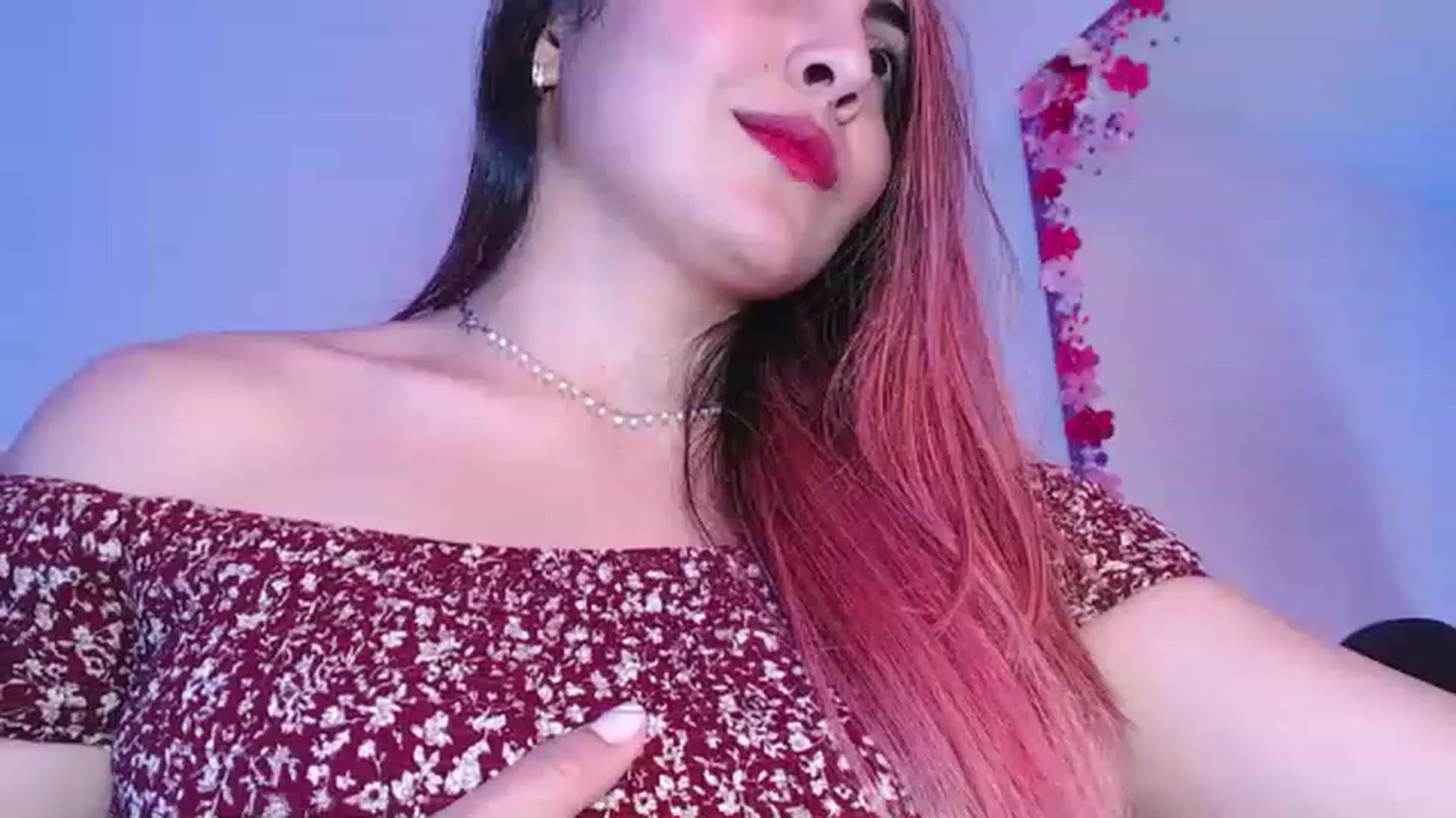 Gallery image thumbnail from CARMENVILLA1's myfreecams stream on, 02/04/2023, 02:21 image 6 of 20