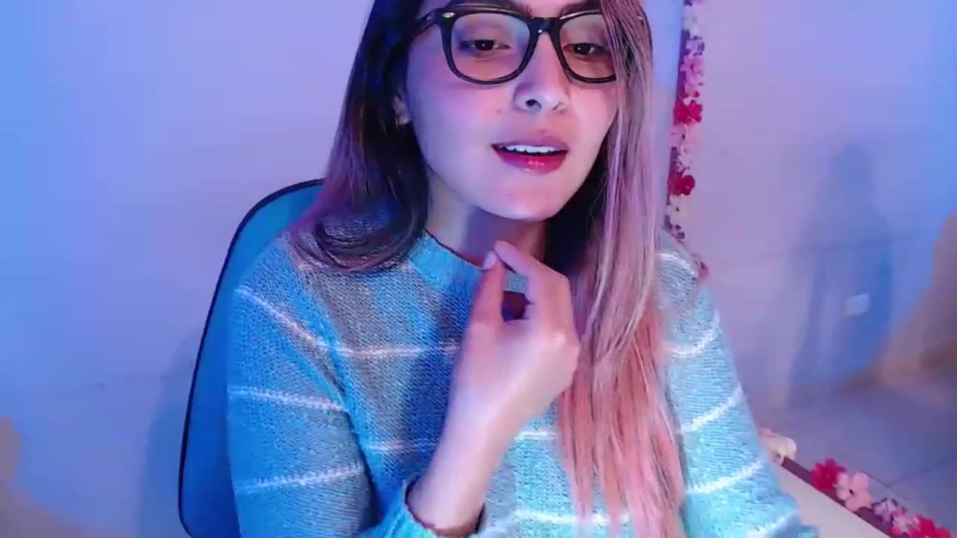 Gallery image thumbnail from CARMENVILLA1's myfreecams stream on, 02/07/2023, 07:43 image 2 of 20