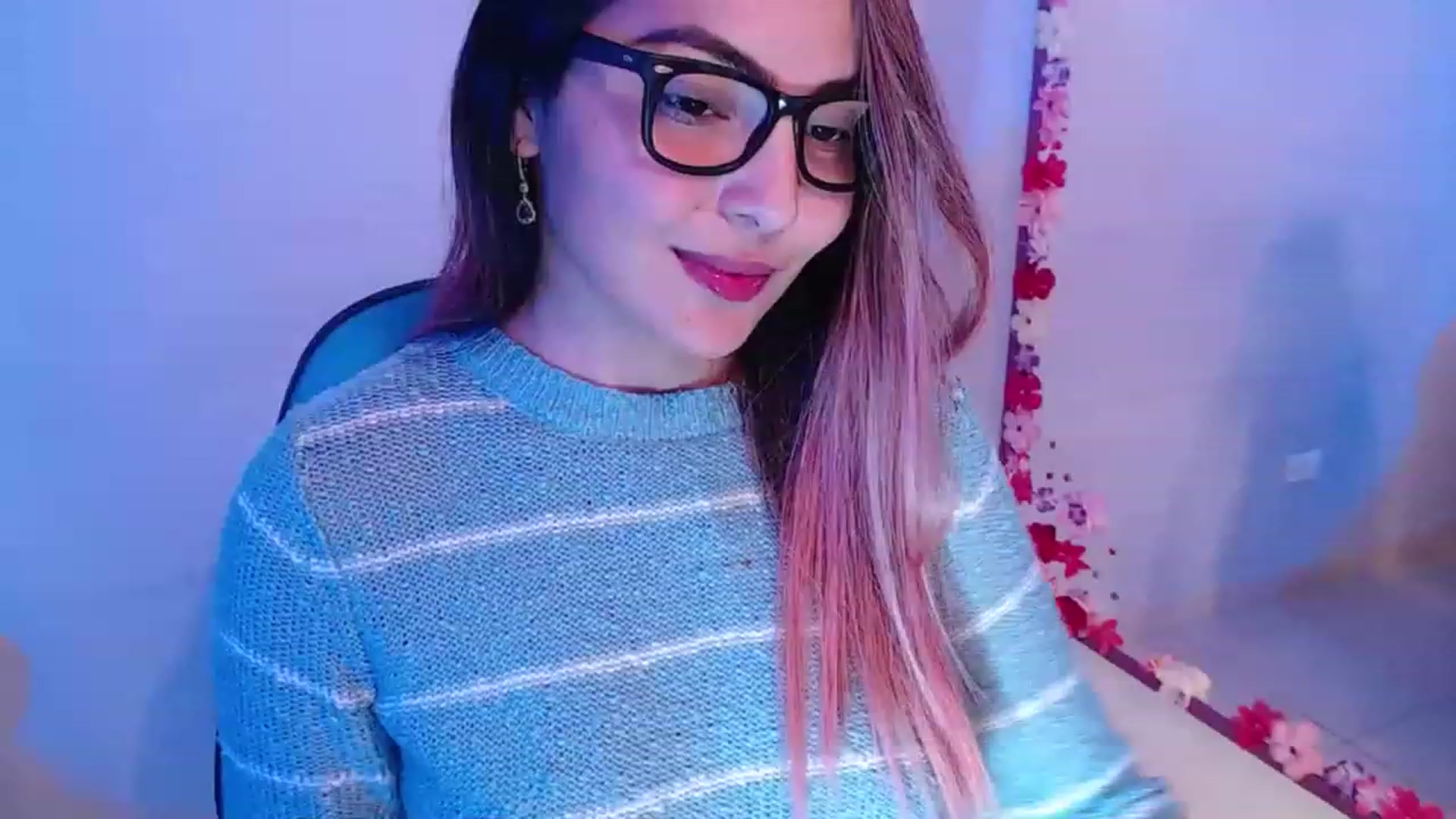 Gallery image thumbnail from CARMENVILLA1's myfreecams stream on, 02/07/2023, 07:43 image 1 of 20